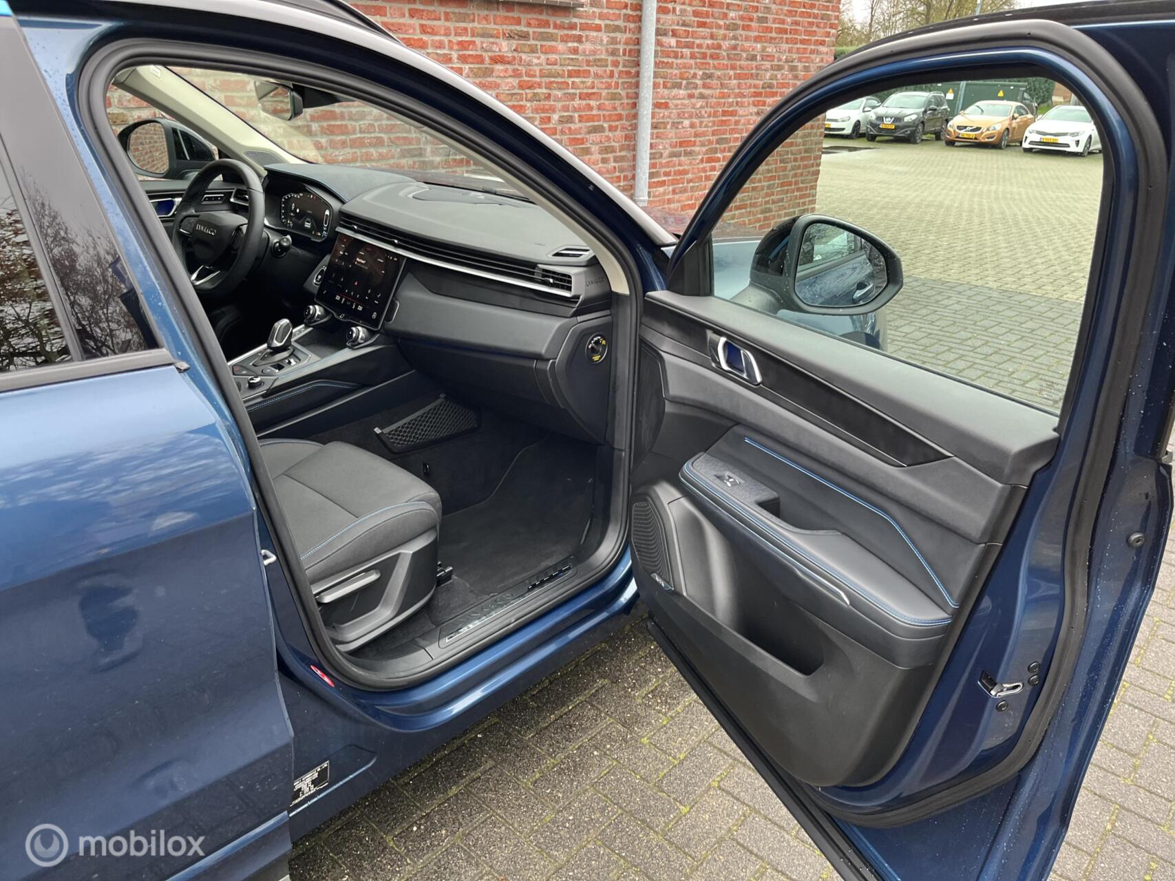 Foto van Lynk&co LYNK & Co 01