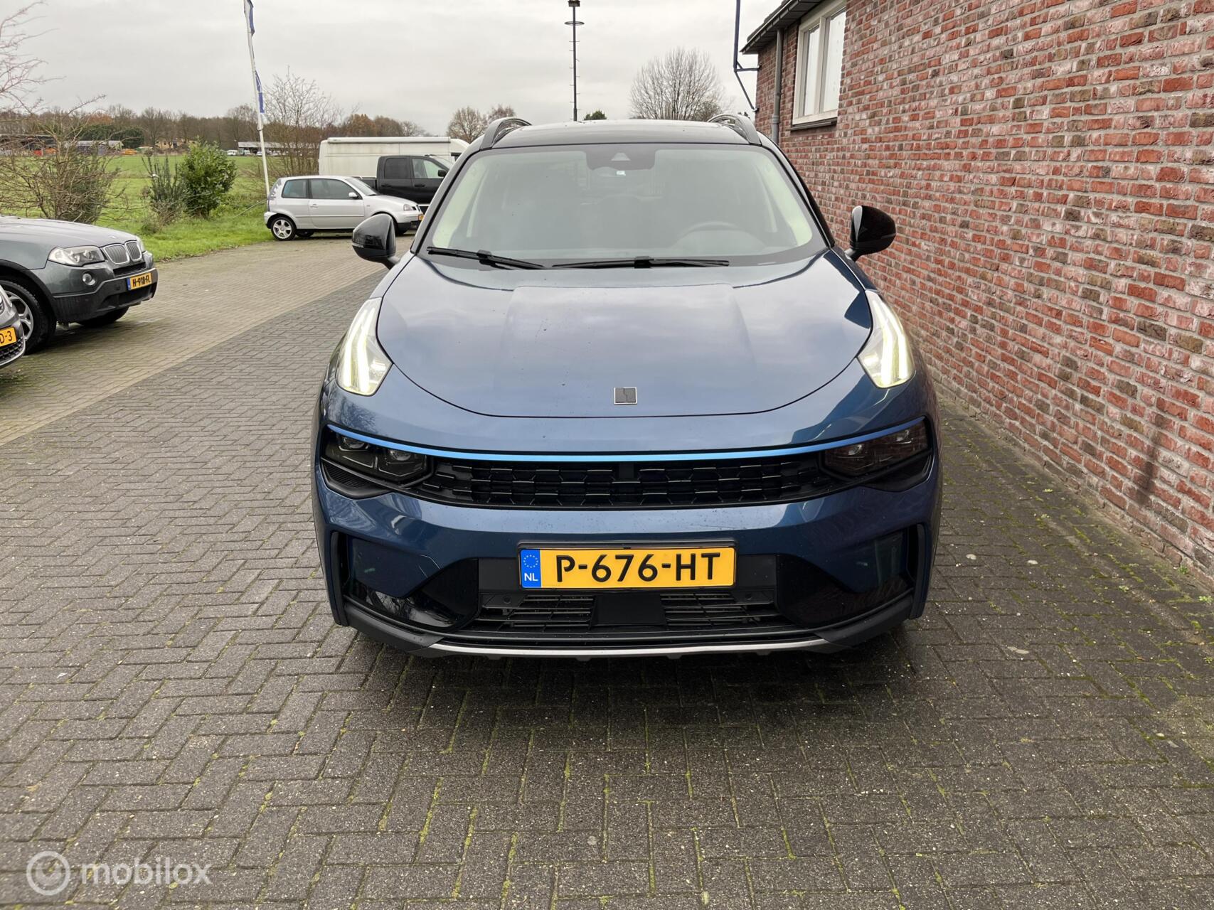 Foto van Lynk&co LYNK & Co 01