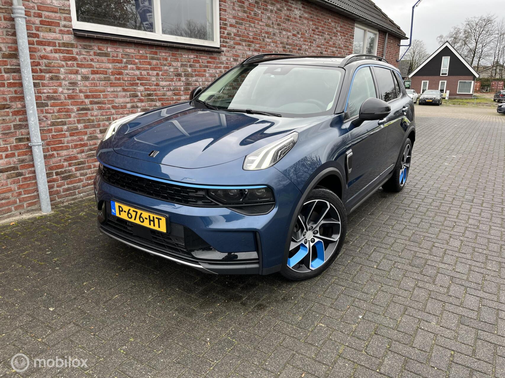 Lynk&co LYNK & Co 01 1.5 2022 - voorkant