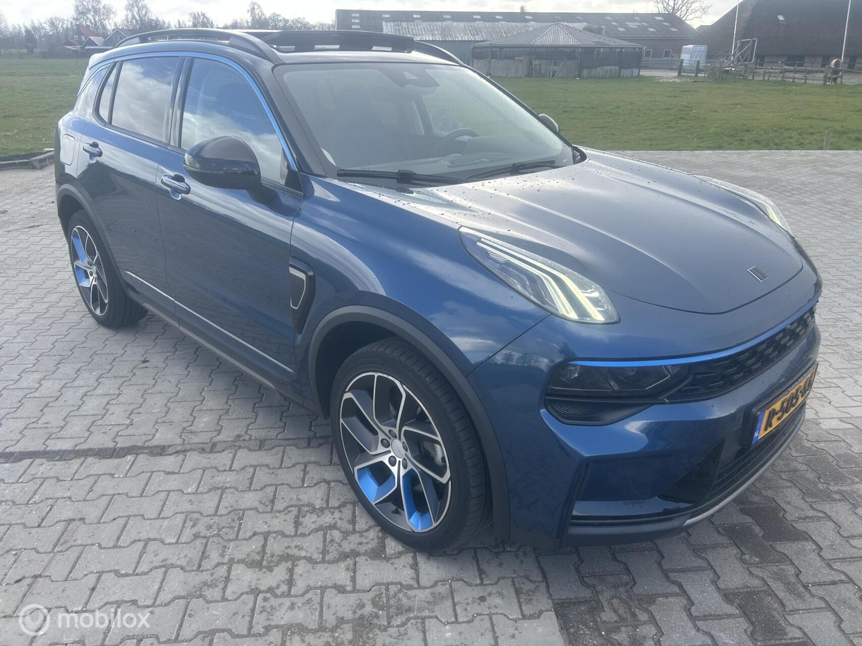 Foto van Lynk&co LYNK & Co 01
