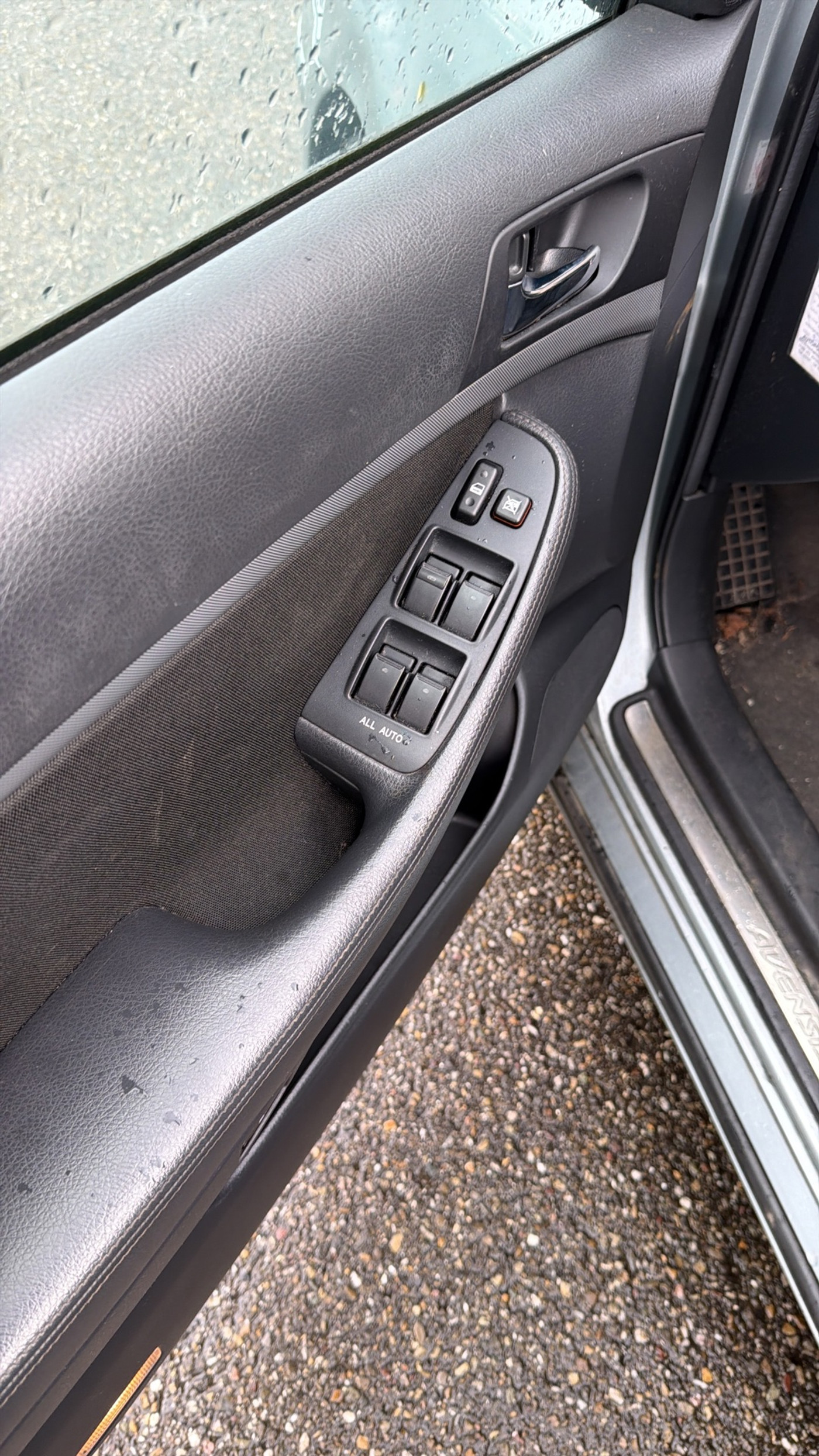 Foto van Toyota Toyota Avensis