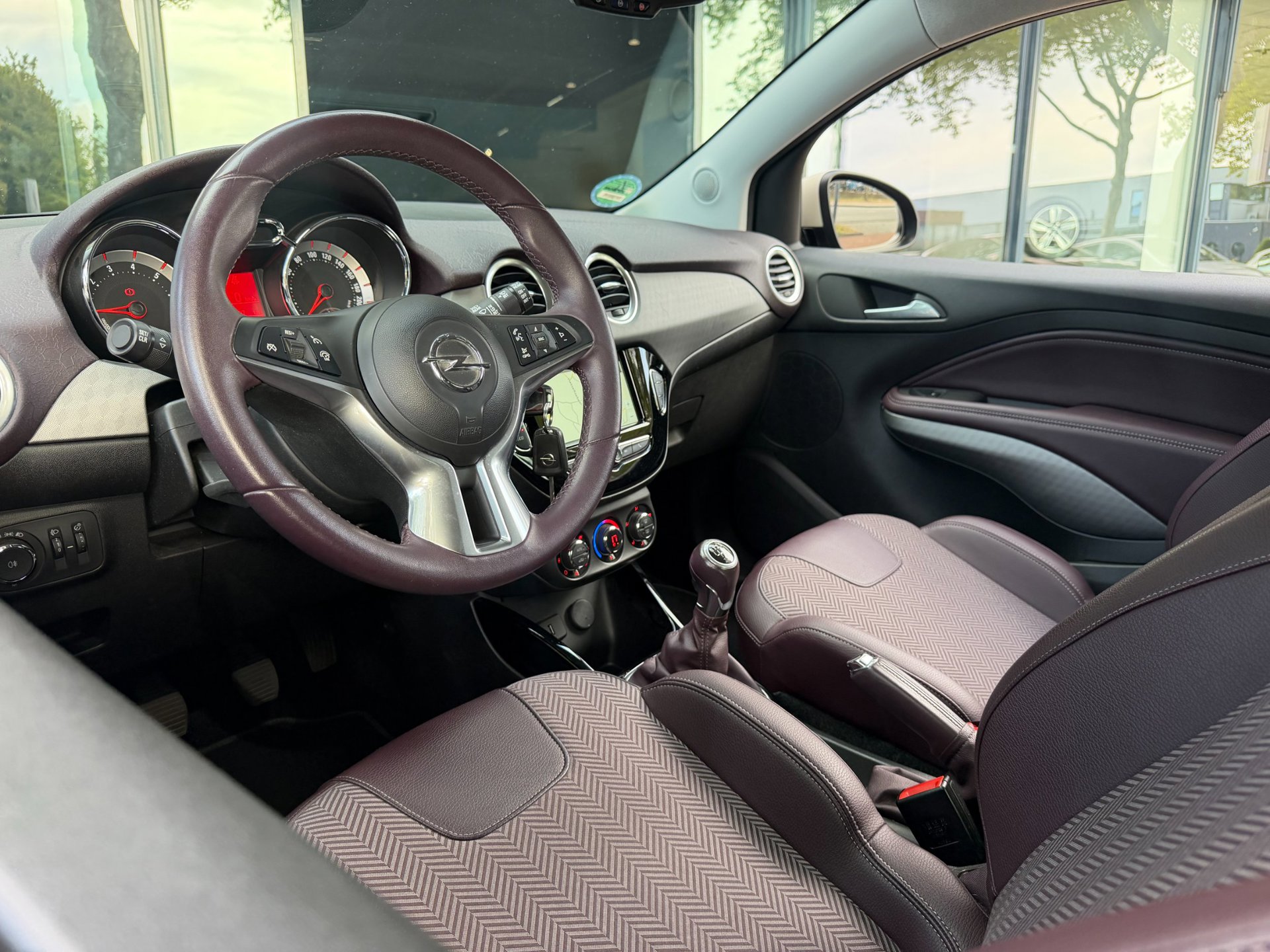 Foto van Opel Adam