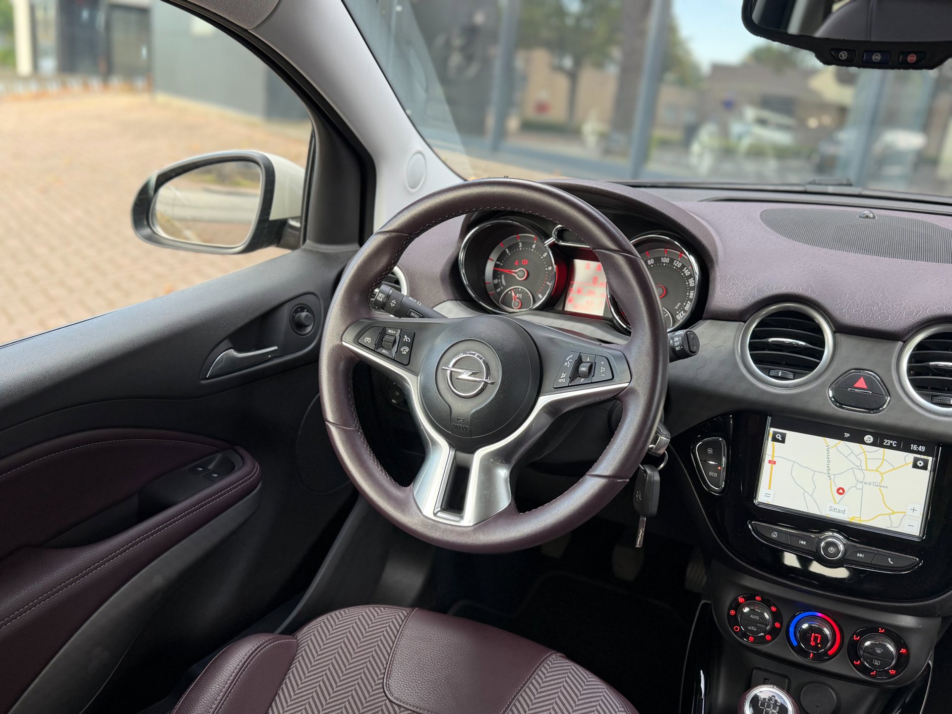 Foto van Opel Adam
