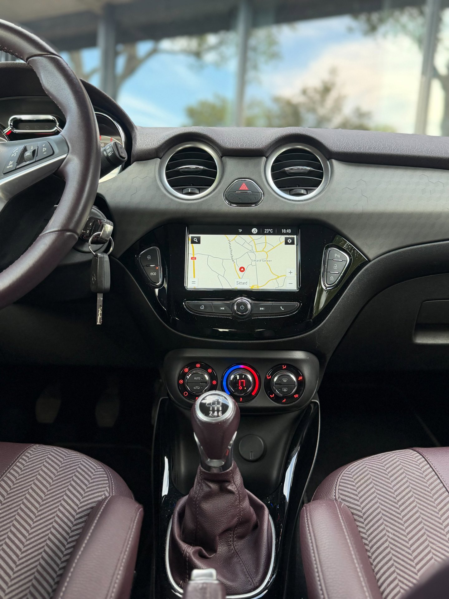 Foto van Opel Adam