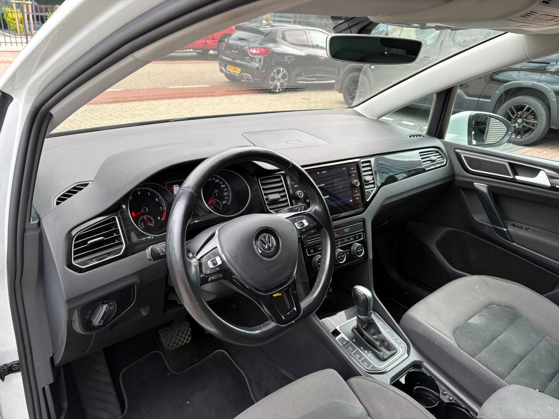 Foto van Volkswagen Golf Sportsvan