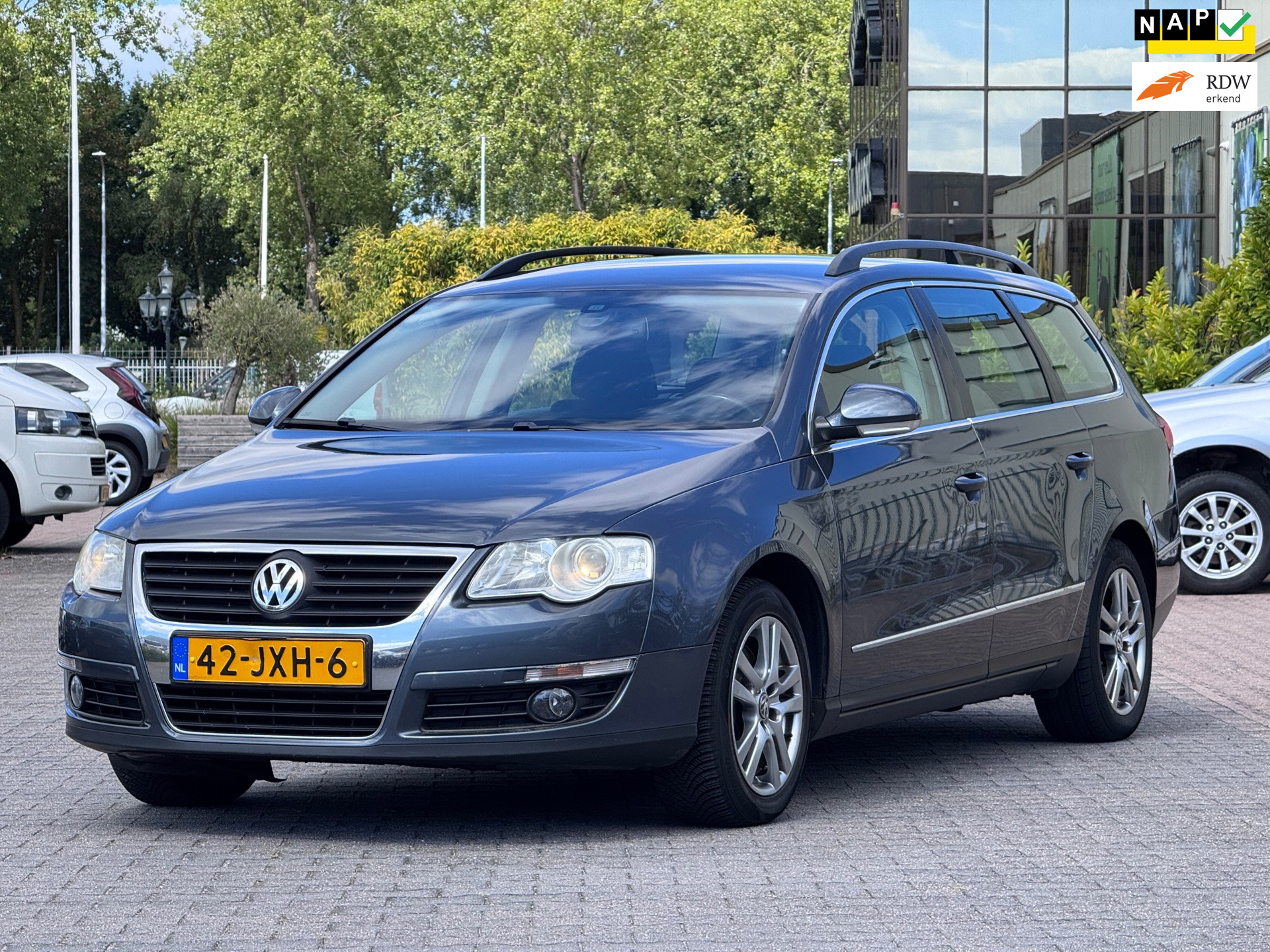 Volkswagen Passat 1.4 TSI Comfortline | Automaat | Cruise control | Cruise | Elektrische spiegels en ramen | 2 sleutels 2009 - voorkant