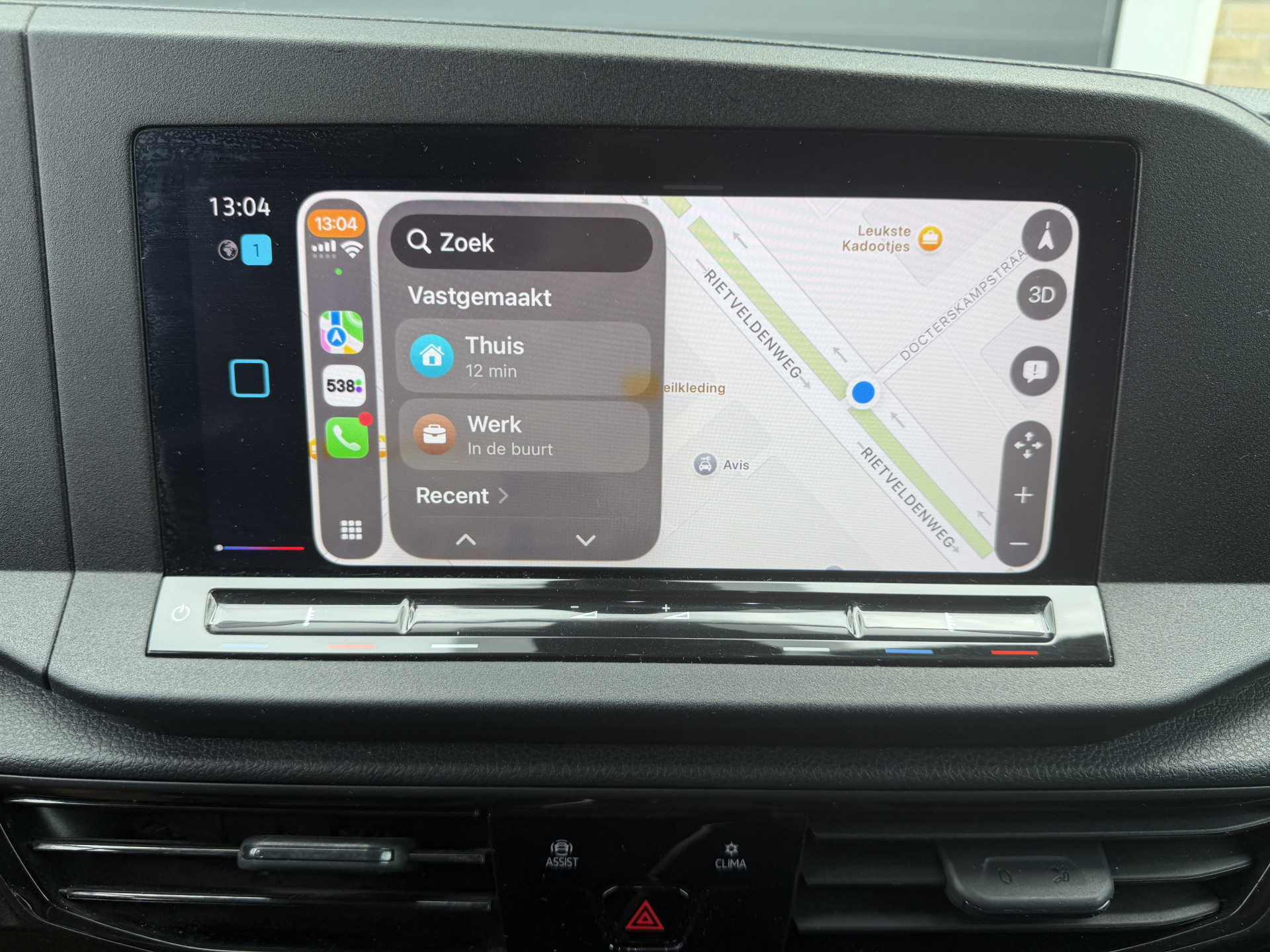 Foto van Volkswagen Caddy Modified Partition Wall