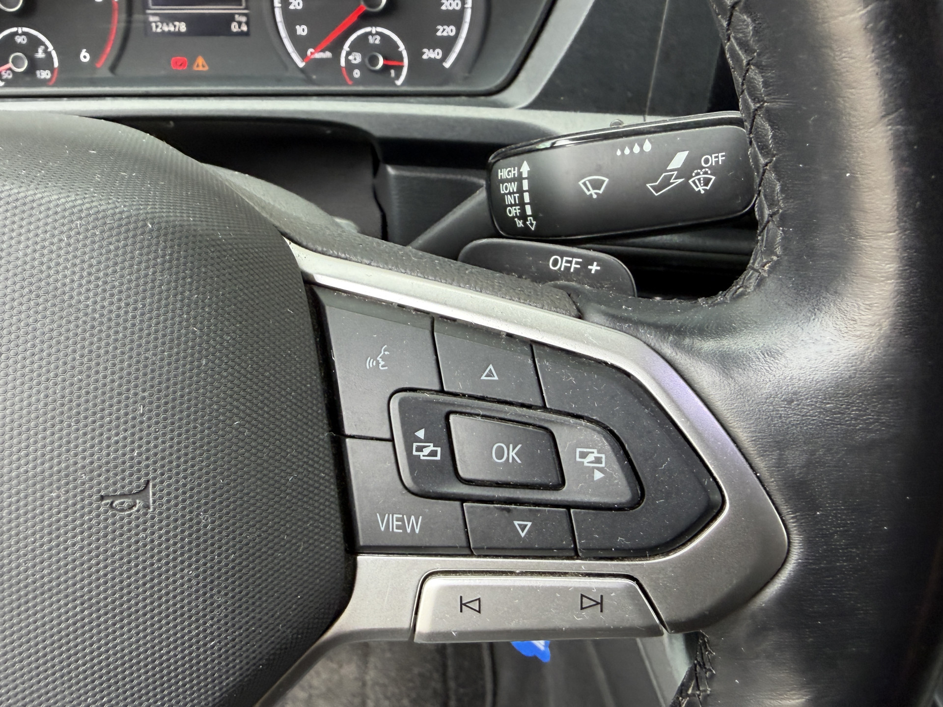 Foto van Volkswagen Caddy Modified Partition Wall