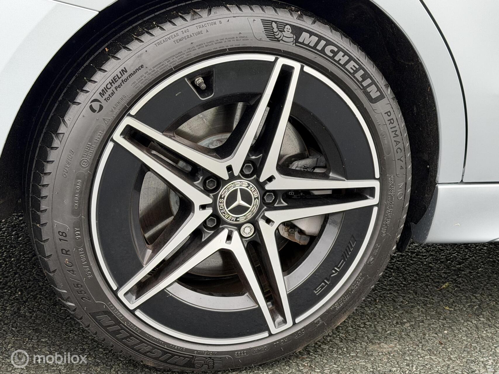 Foto van Mercedes-Benz C 300 E
