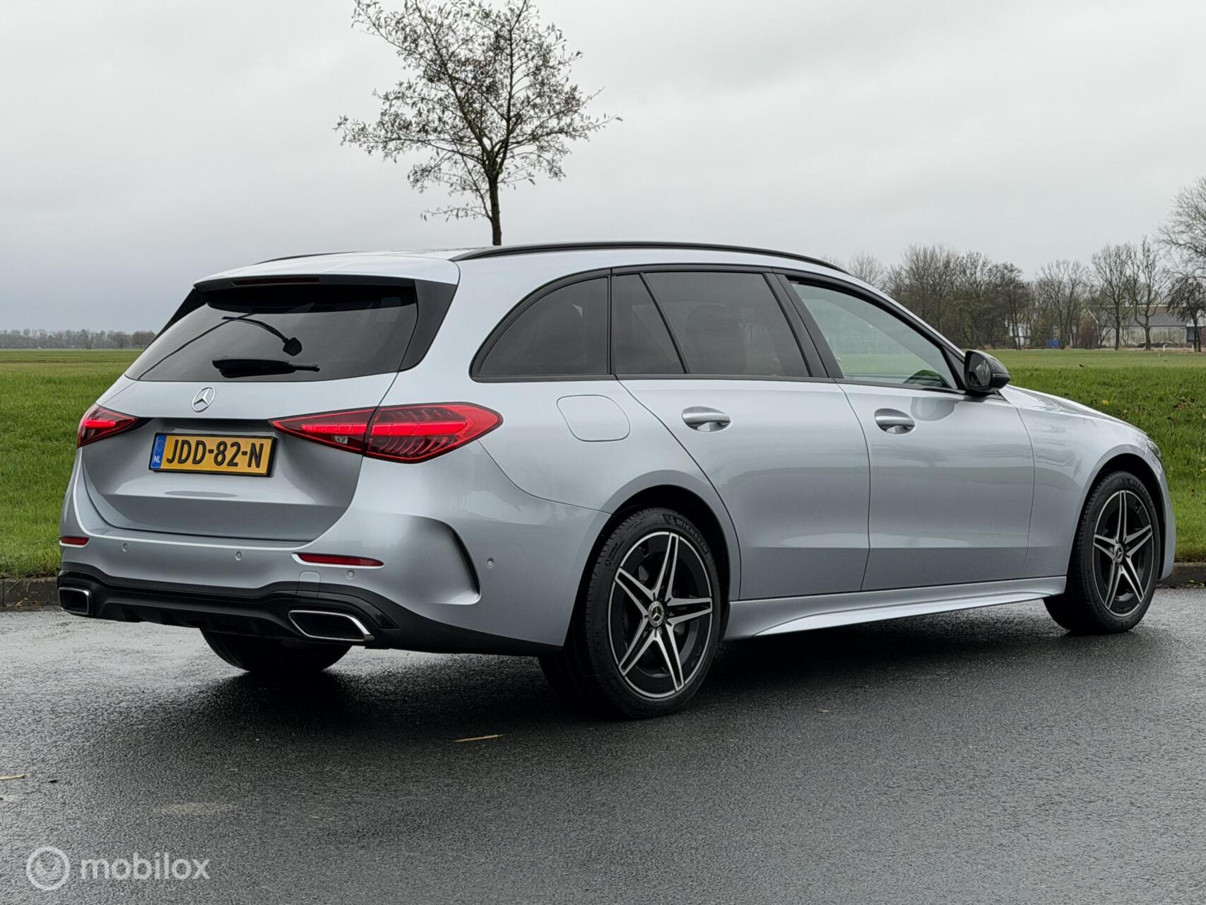 Foto van Mercedes-Benz C 300 E