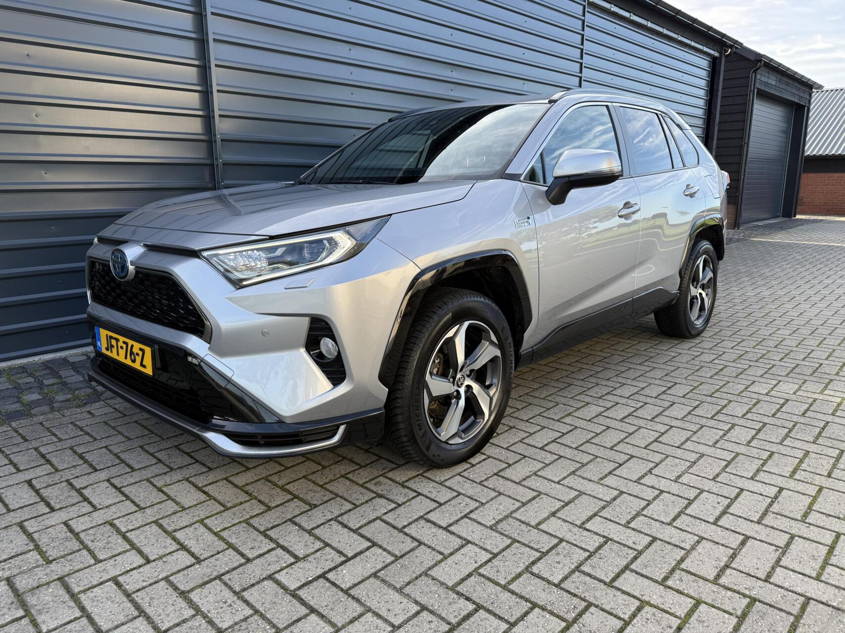 Toyota Toyota Rav4 2.5 Plug-in Hybrid AWD Leer stoel/stuurverw Led Apple Camera 2021 - voorkant