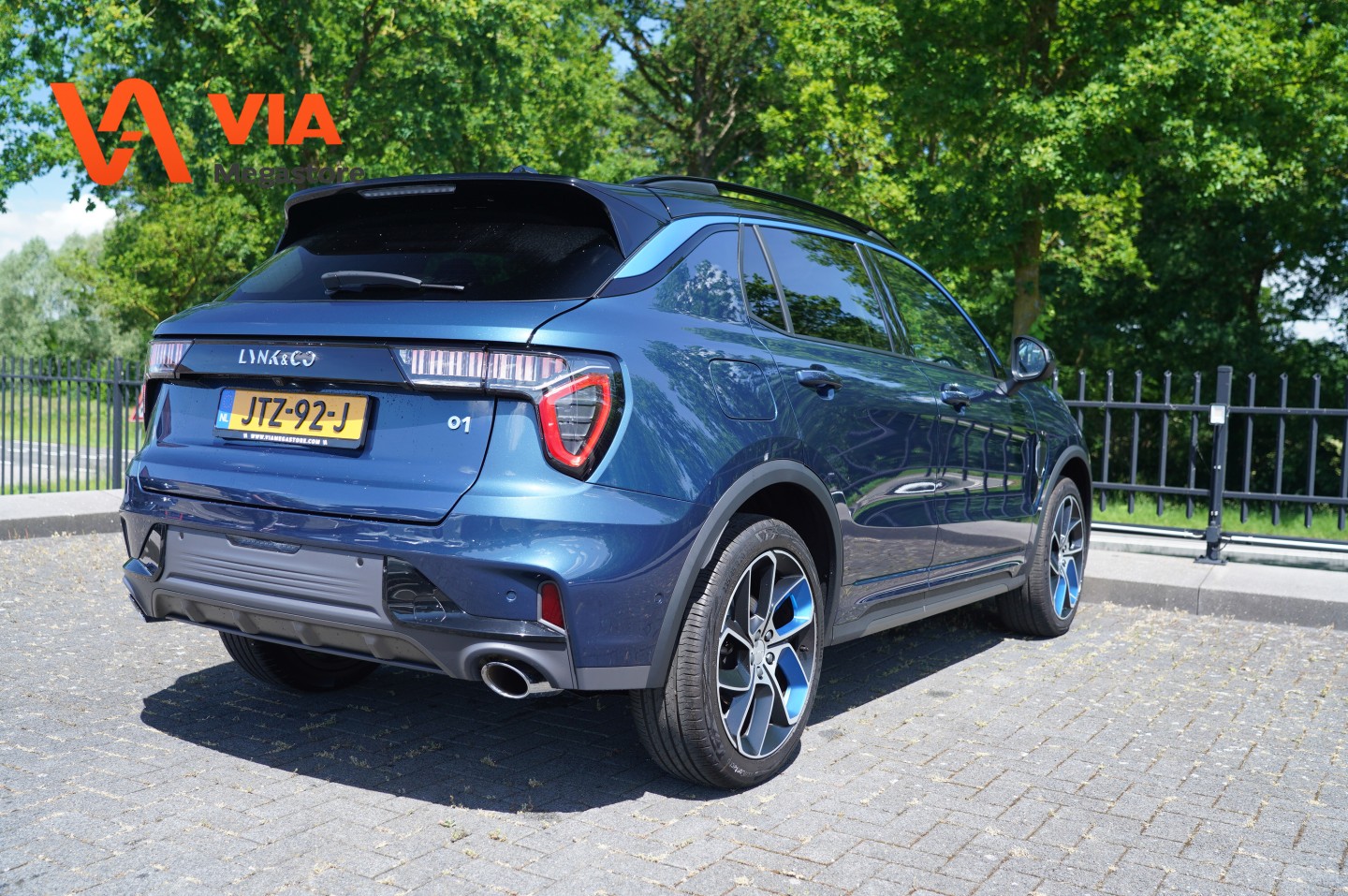 Foto van Lynk&co LYNK & Co 01