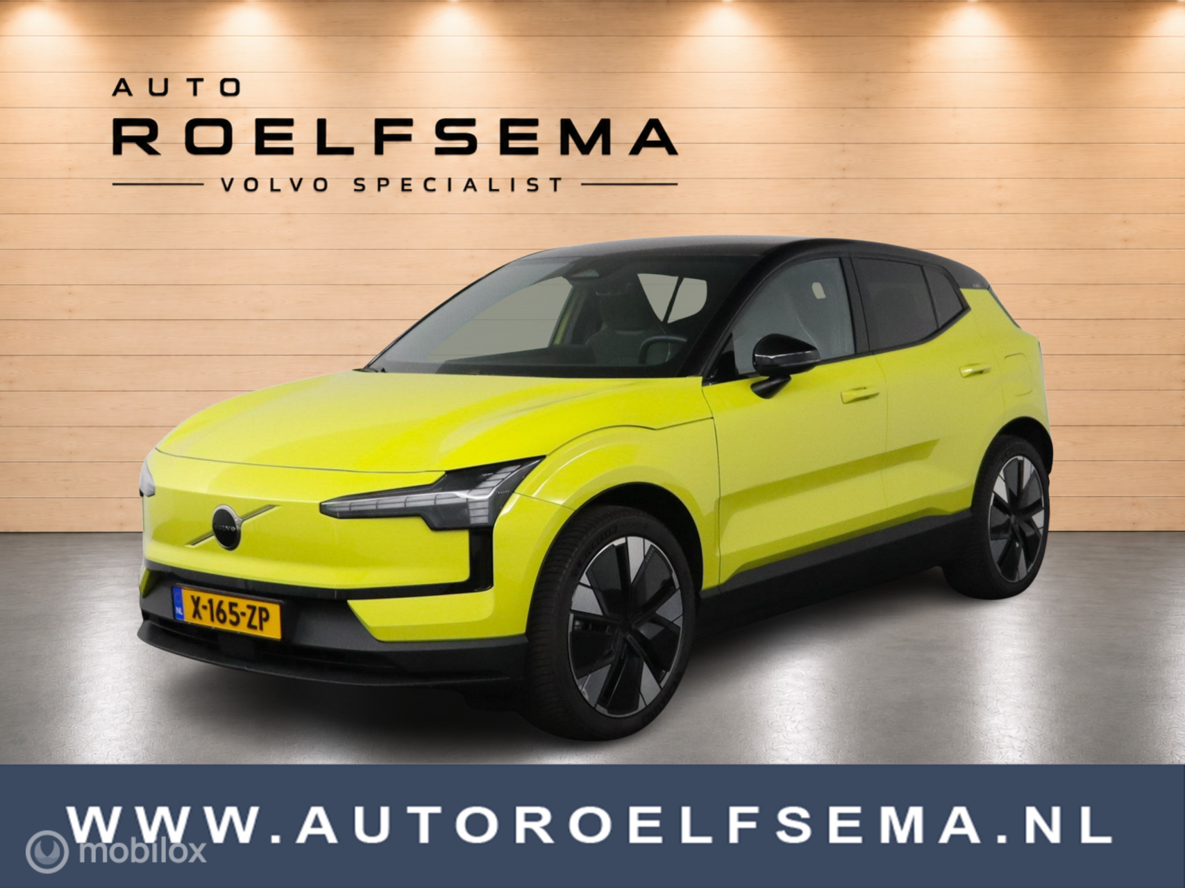 Volvo Ex30 Single Motor Extended Range Plus 69 kWh | 20" | Geting Glas | Stoelverwarming | Stuurwielverwarming | Adaptive Cruise | BLISS 2024 - voorkant