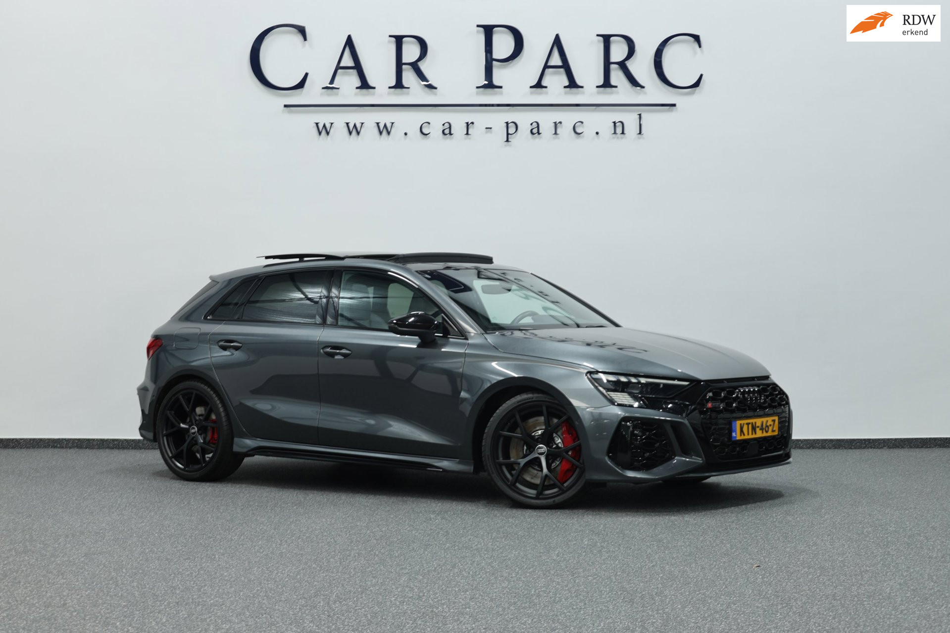 Audi RS 3 Sportback 2.5 TFSI quattro 400+PK MATRIX-LED/VIRTUAL/B&O/SFEER/LEDER+S.VERWARMING/19"LMV/CAM/PDC/ACC/12 MND GARANTIE!! 2022 - voorkant