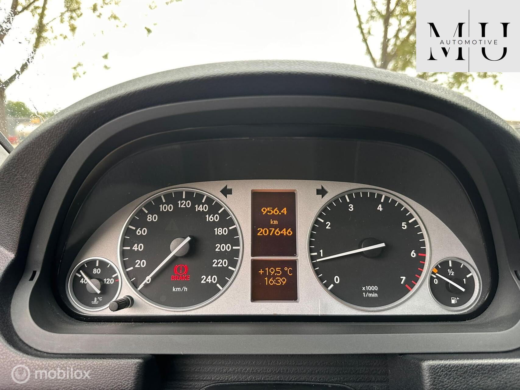 Foto van Mercedes-Benz B 150