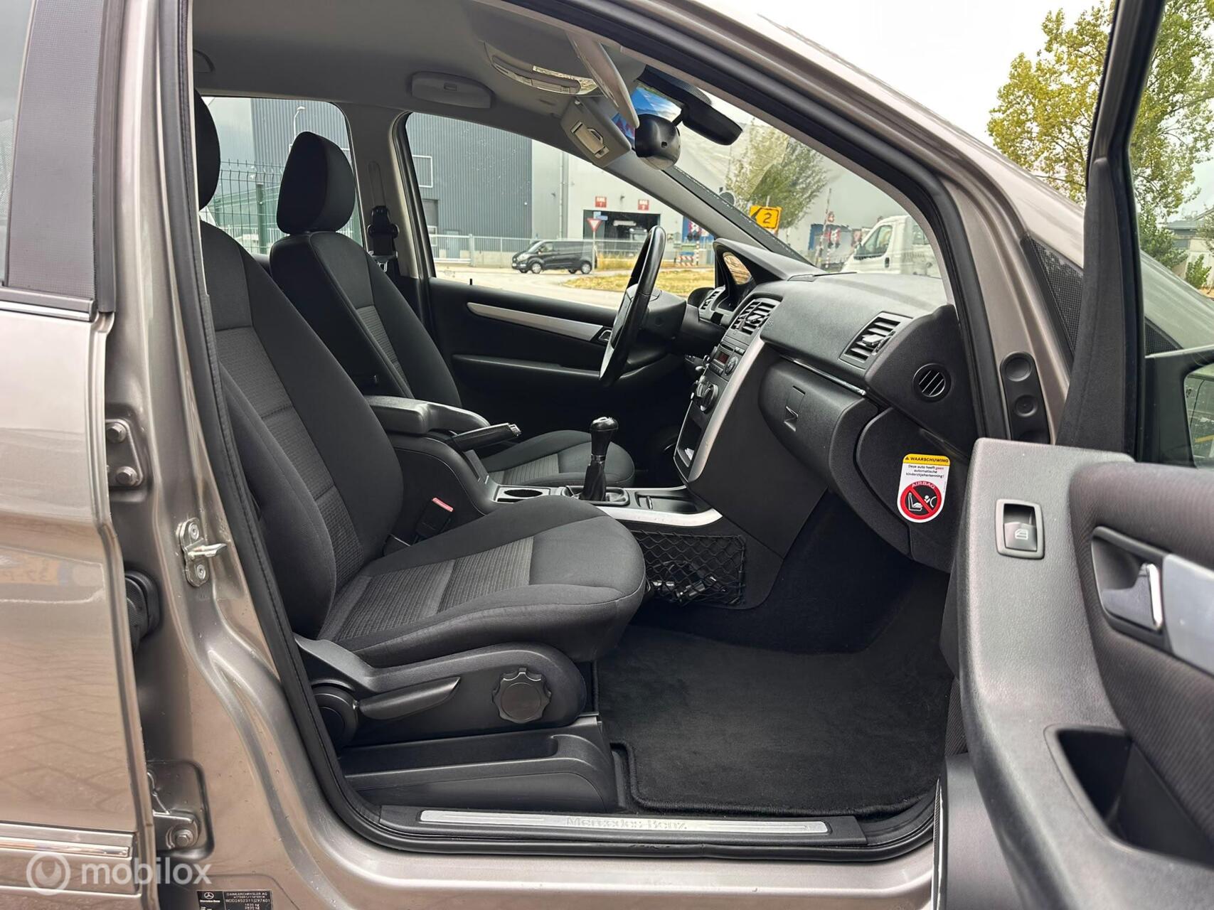 Foto van Mercedes-Benz B 150
