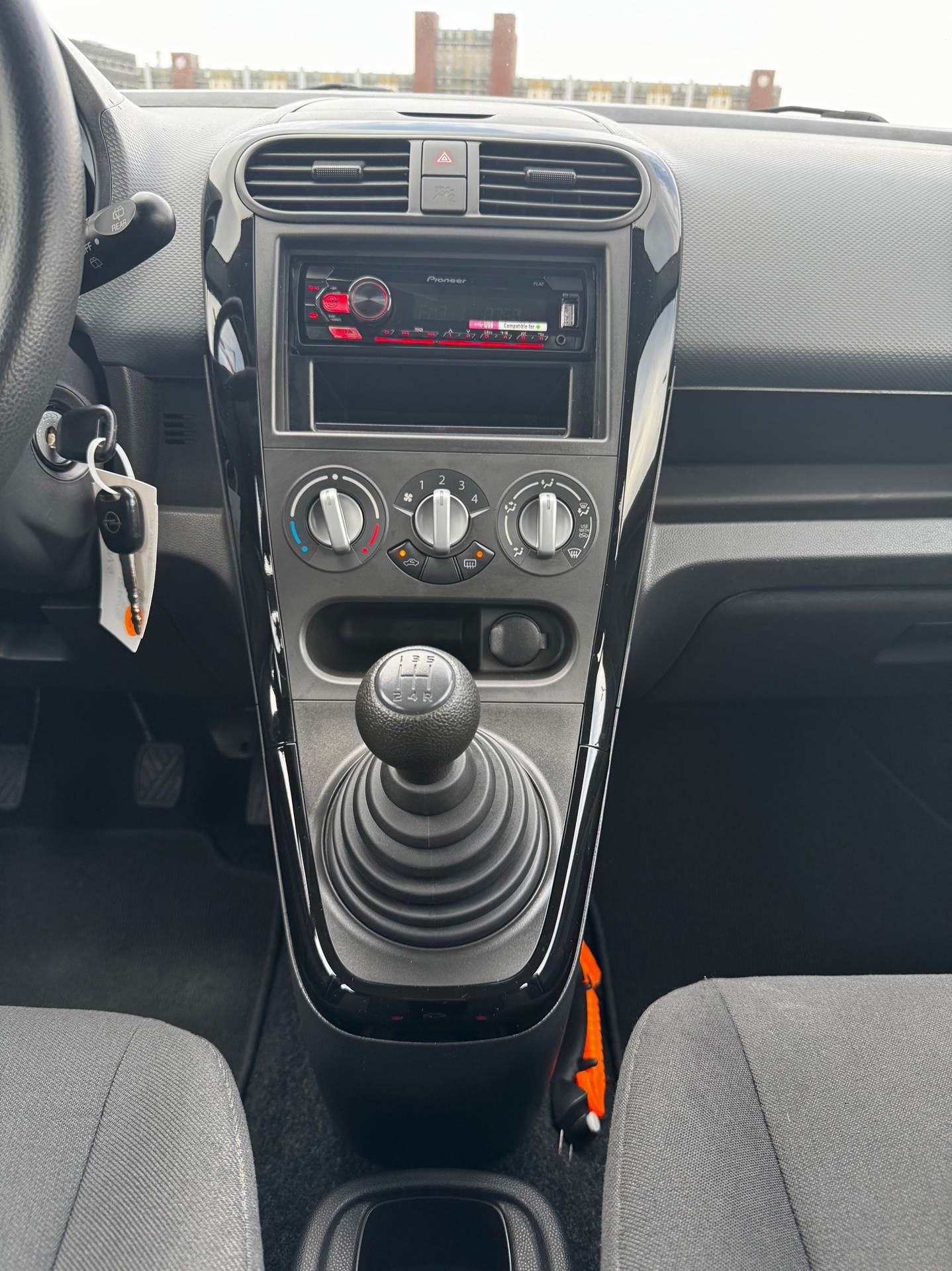 Foto van Opel Agila