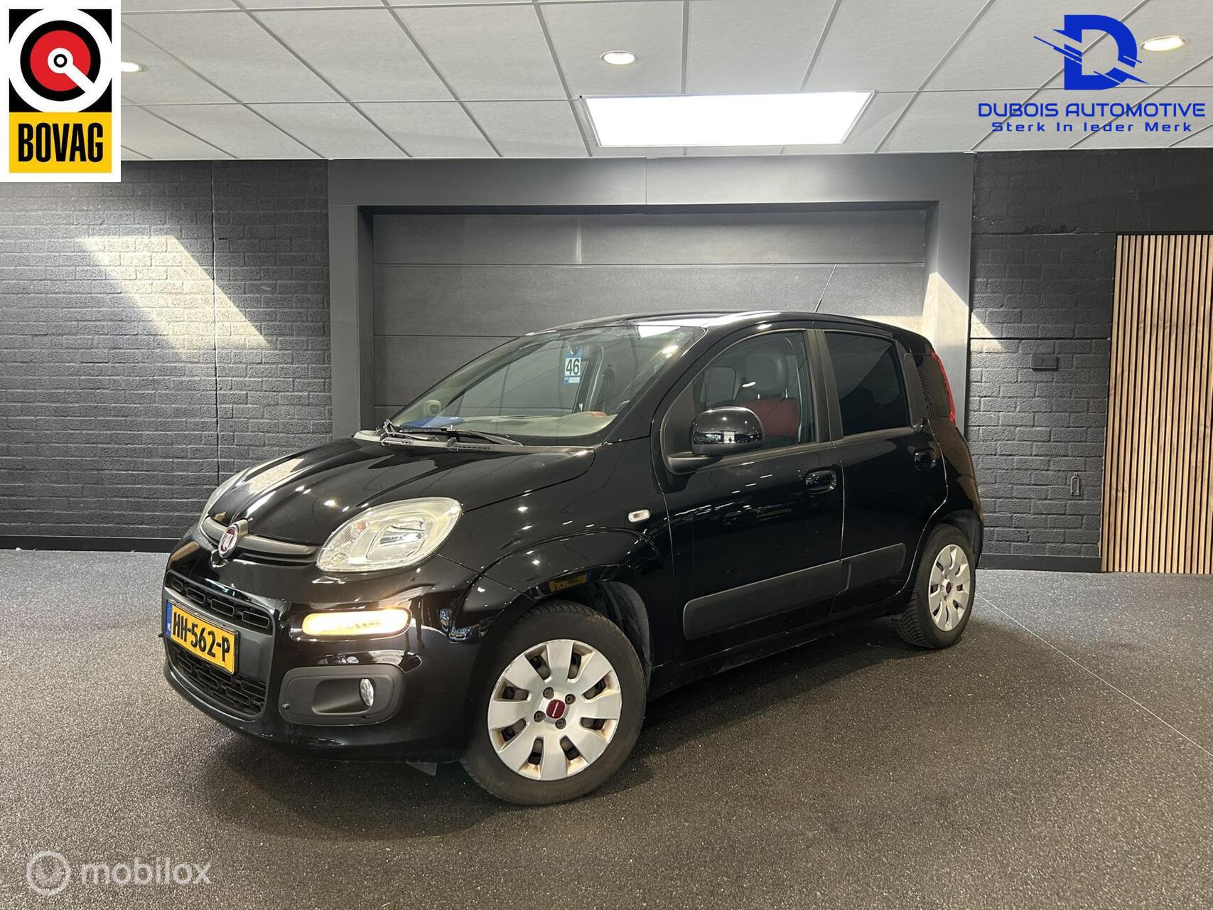Fiat Panda 1.2 Lounge|Nieuwe distributie|Clima|Trekhaak|NAP 2015 - voorkant