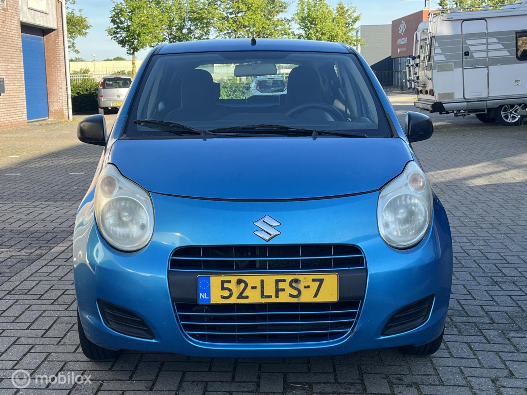 Suzuki Alto 1.0 Base bouwjaar 2010 5-deurs 2010 - voorkant