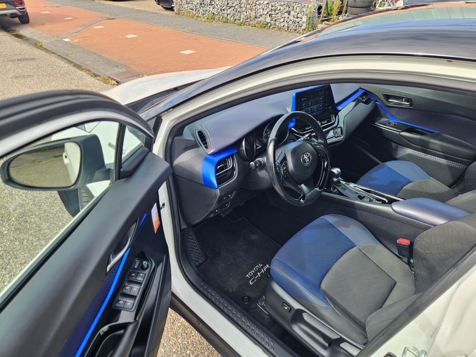Foto van Toyota Toyota C-hr