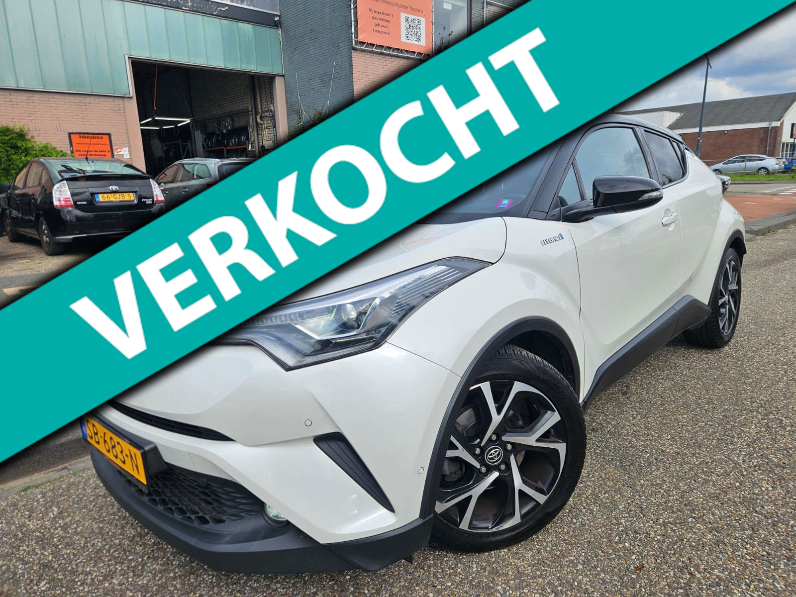 Toyota Toyota C-hr 1.8 Hybrid Bi-Tone Plus GARANTIE 2017 - voorkant