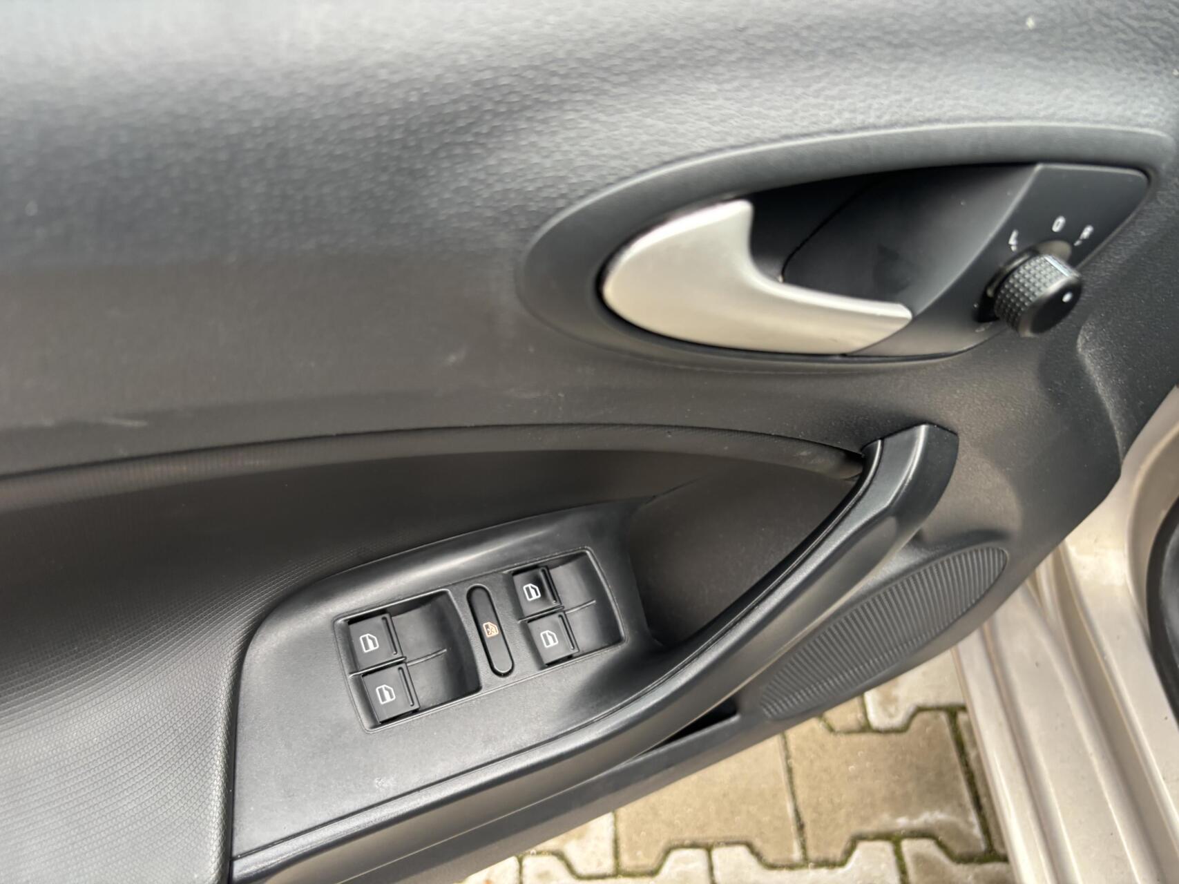 Foto van Seat Ibiza ST