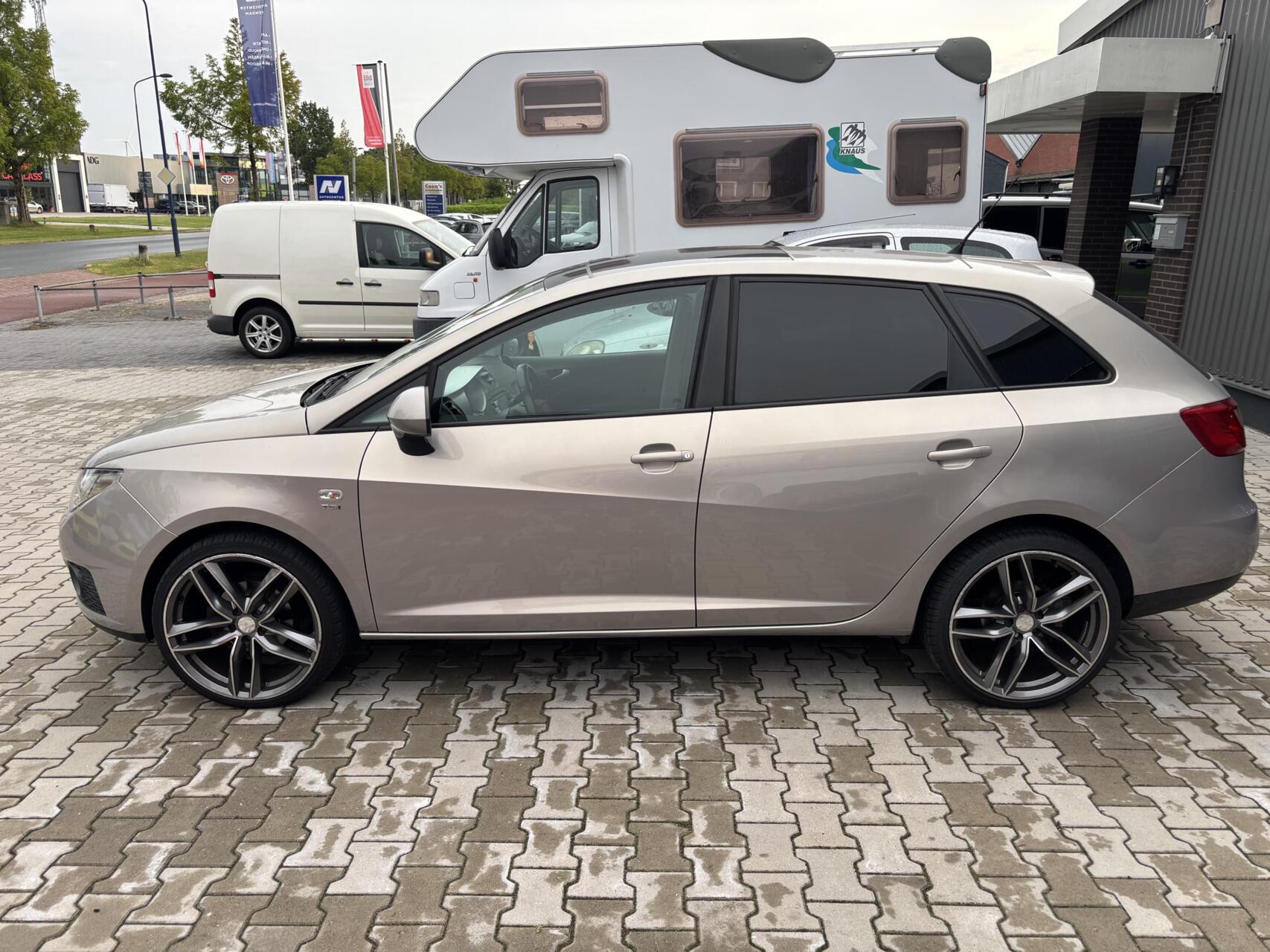 Foto van Seat Ibiza ST