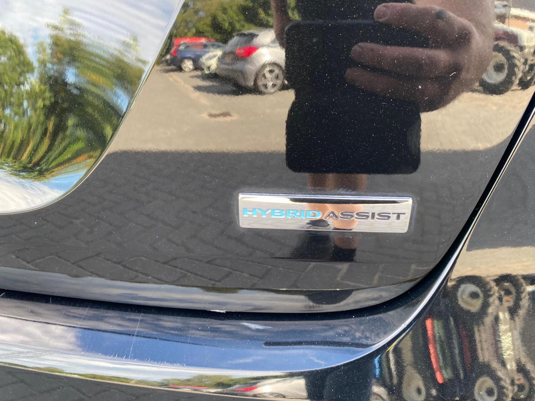 Foto van Renault Scenic Hybrid Assist