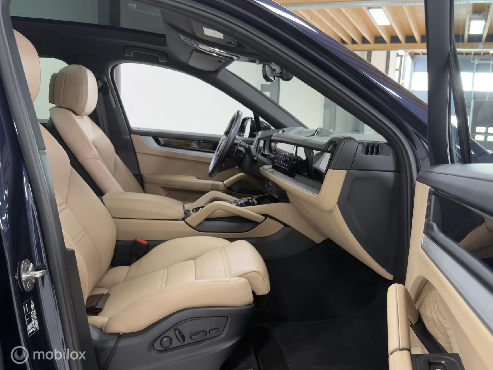 Foto van Porsche Cayenne E-hybrid