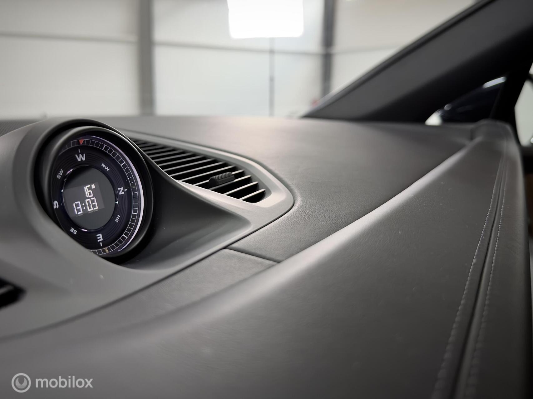 Foto van Porsche Cayenne E-hybrid