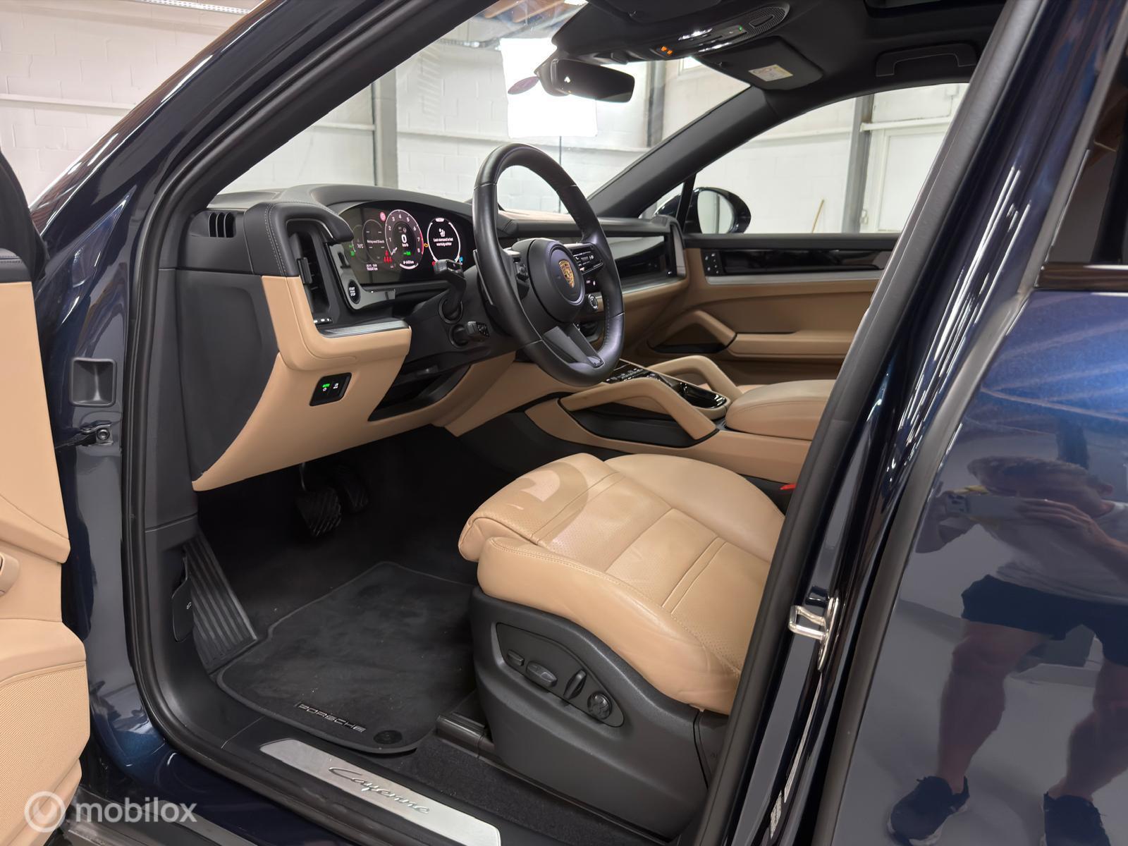 Foto van Porsche Cayenne E-hybrid