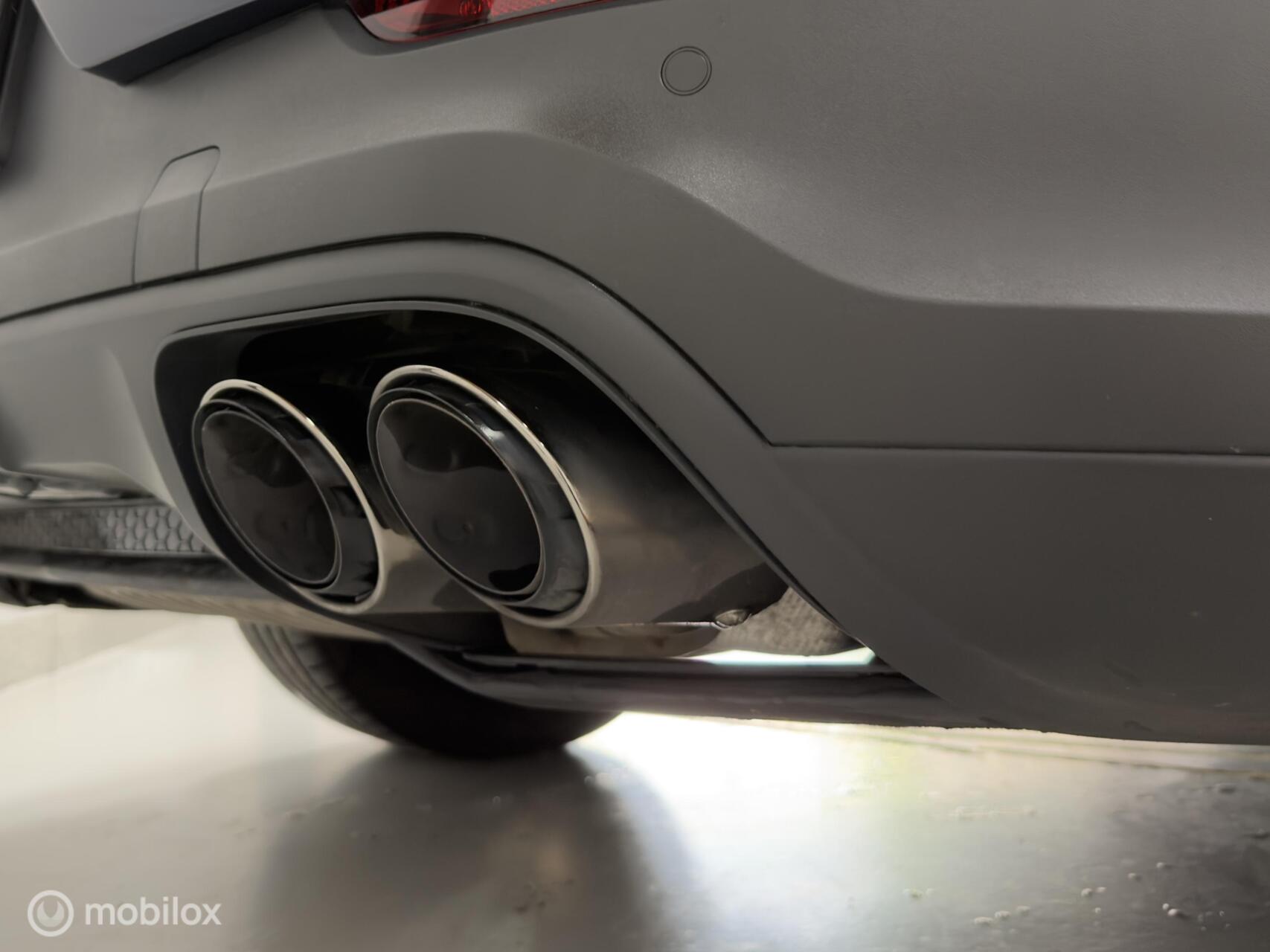 Foto van Porsche Cayenne E-hybrid