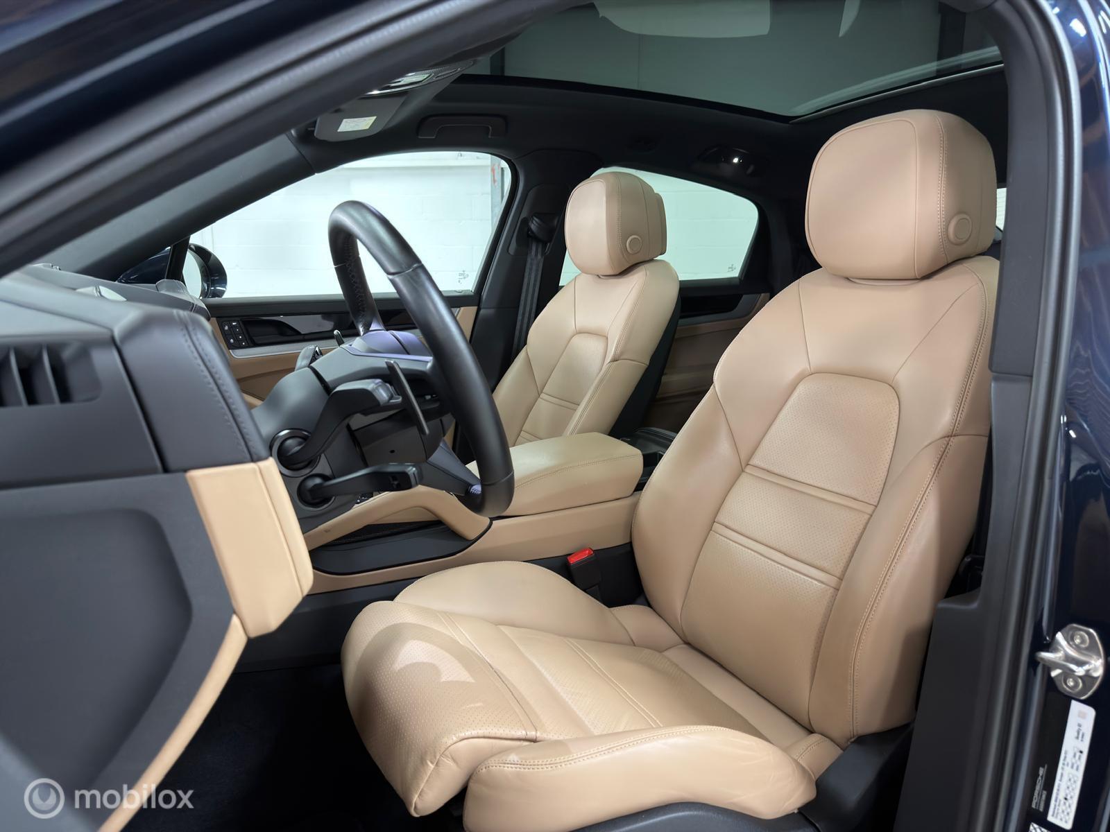 Foto van Porsche Cayenne E-hybrid