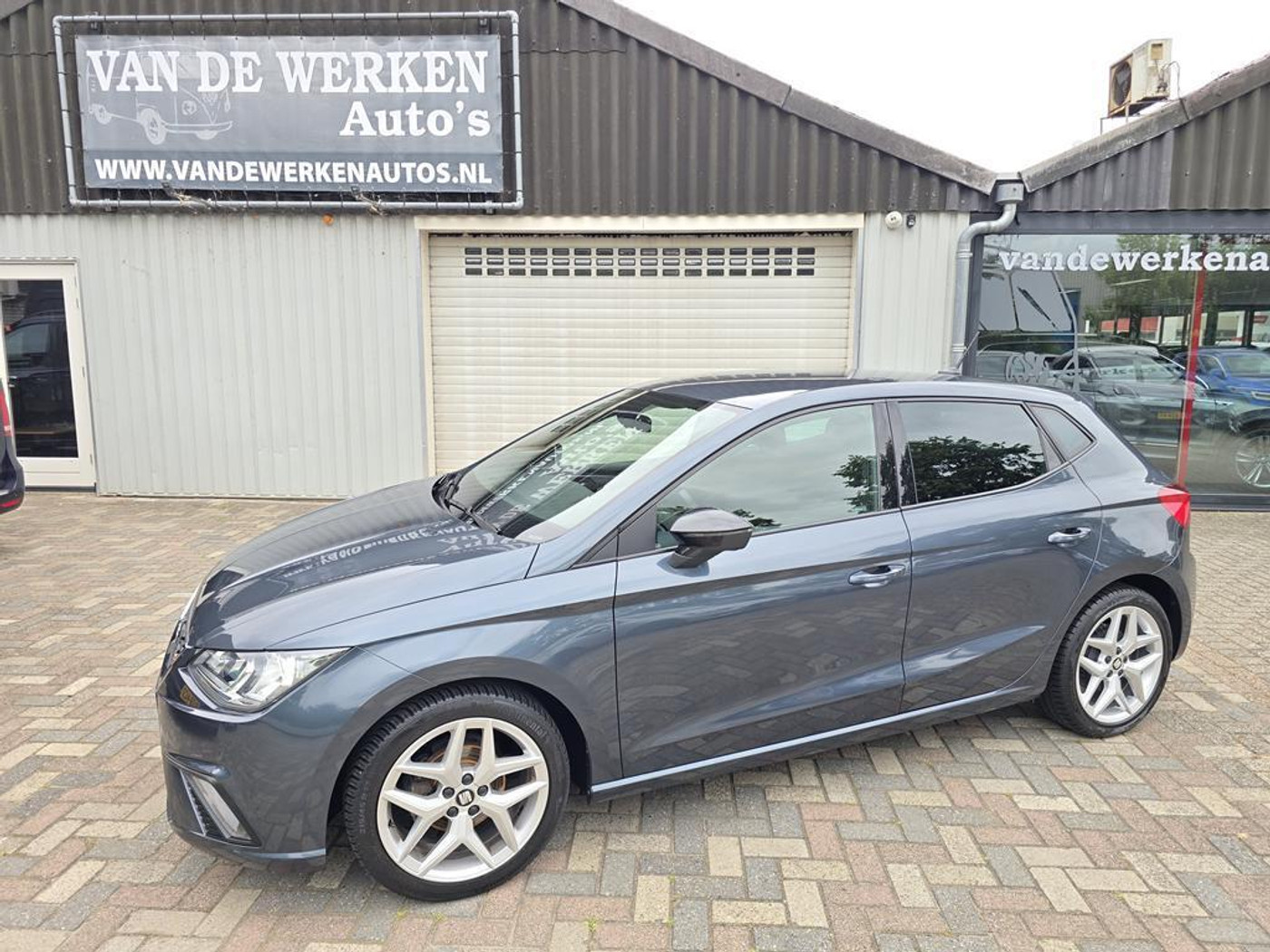 Seat Ibiza 1.0 TSI FR Business Intense Clima|Cruise|Navi|Camera|Pdc V+A|Nap!!! 2019 - voorkant