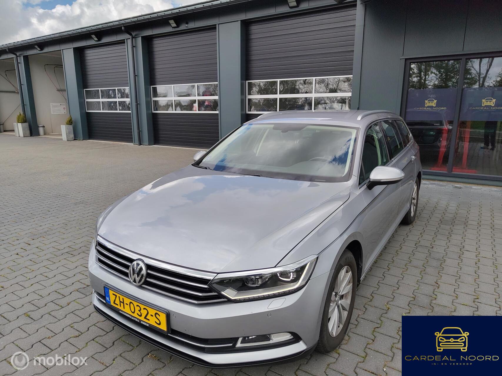 Volkswagen Passat 1.5 TSI Comfortline Business 2019 - voorkant