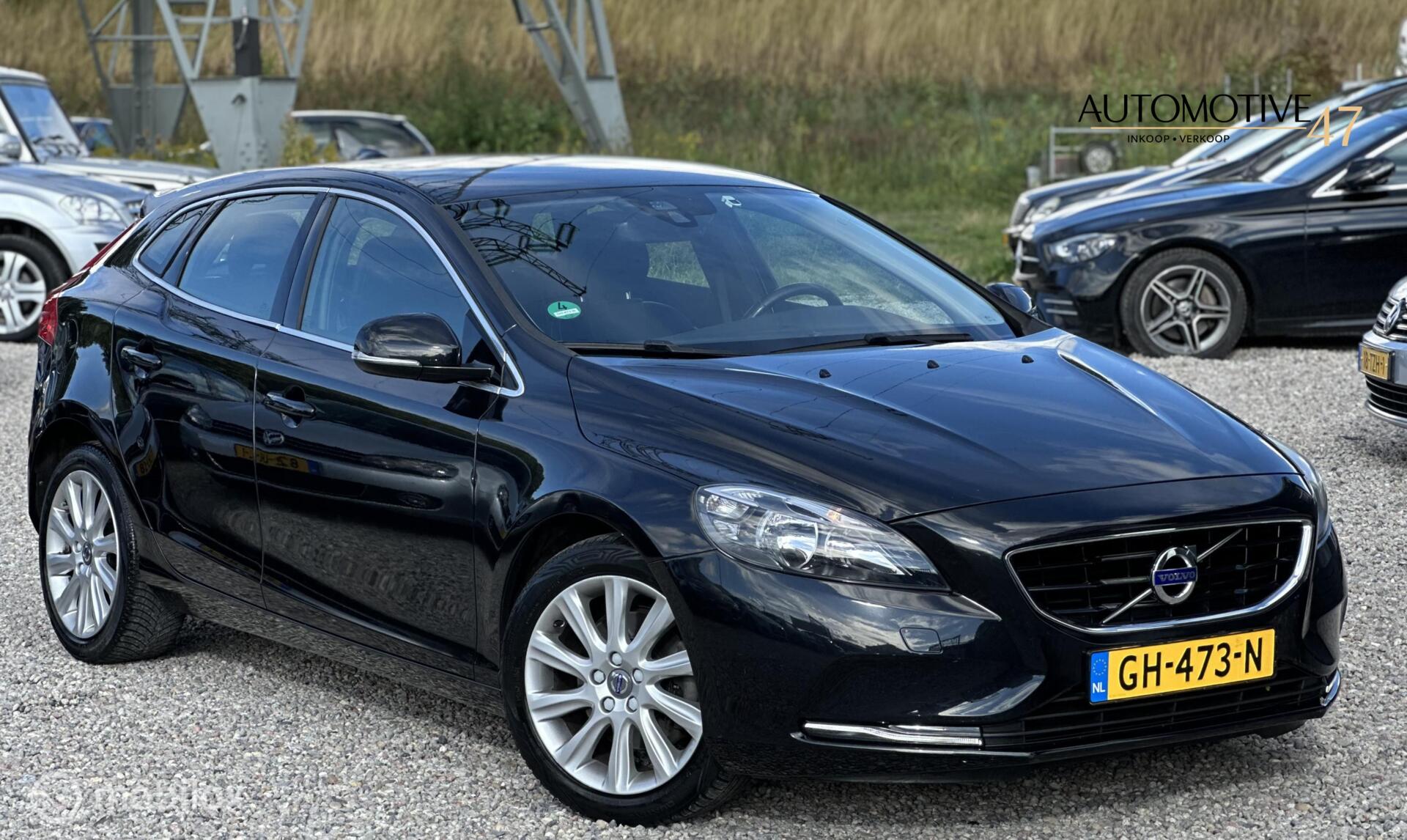 Volvo V40 1.6 T4 Momentum 2015 - voorkant