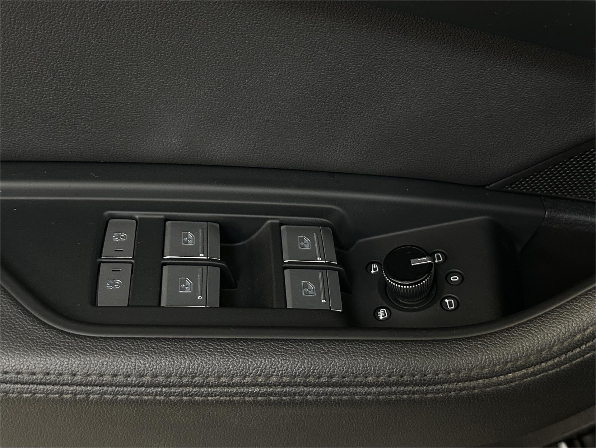 Foto van Audi E-tron
