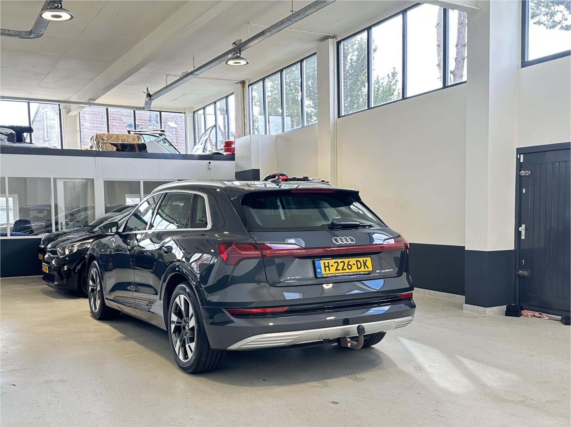 Foto van Audi E-tron