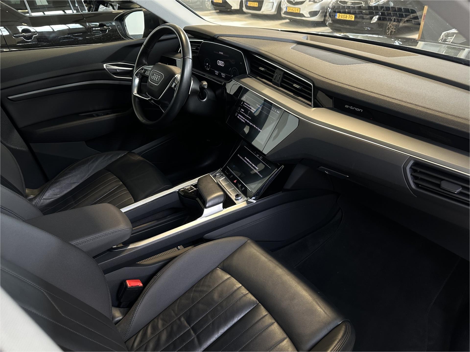 Foto van Audi E-tron
