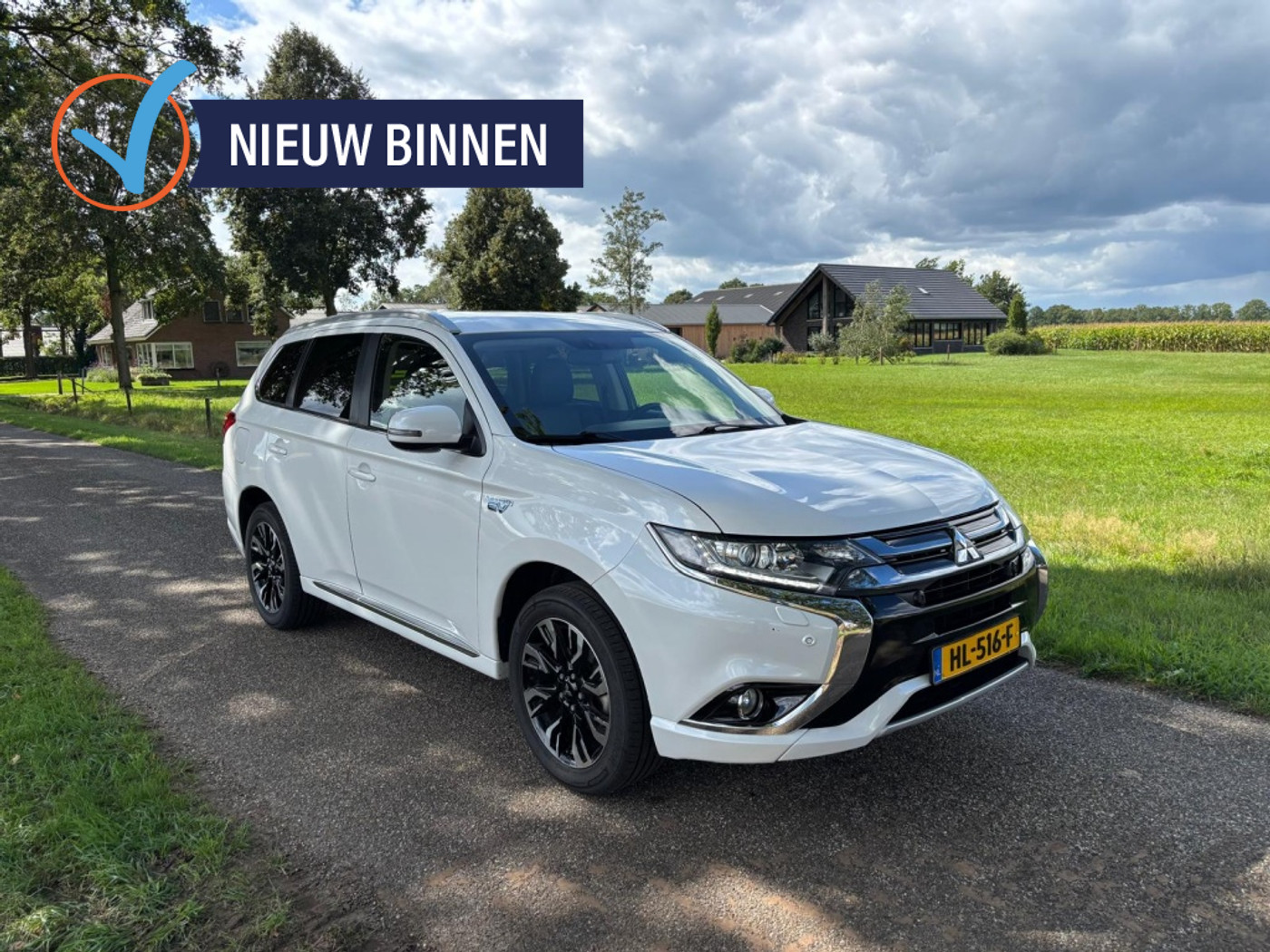 Mitsubishi Mitsubishi Outlander 2.0 PHEV Exec. Ed. 2015 - voorkant