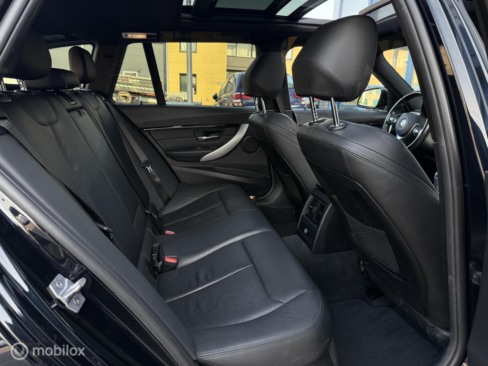 Foto van BMW 320i
