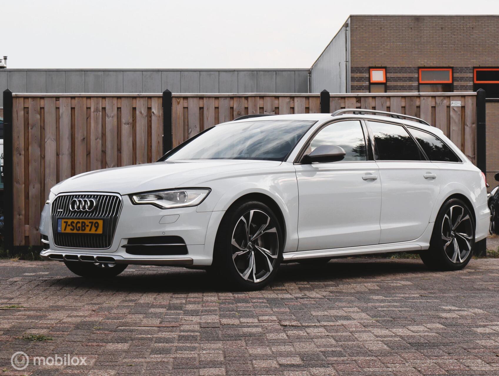 Audi A6 Allroad Quattro 3.0 TDI BiT 2013 - voorkant