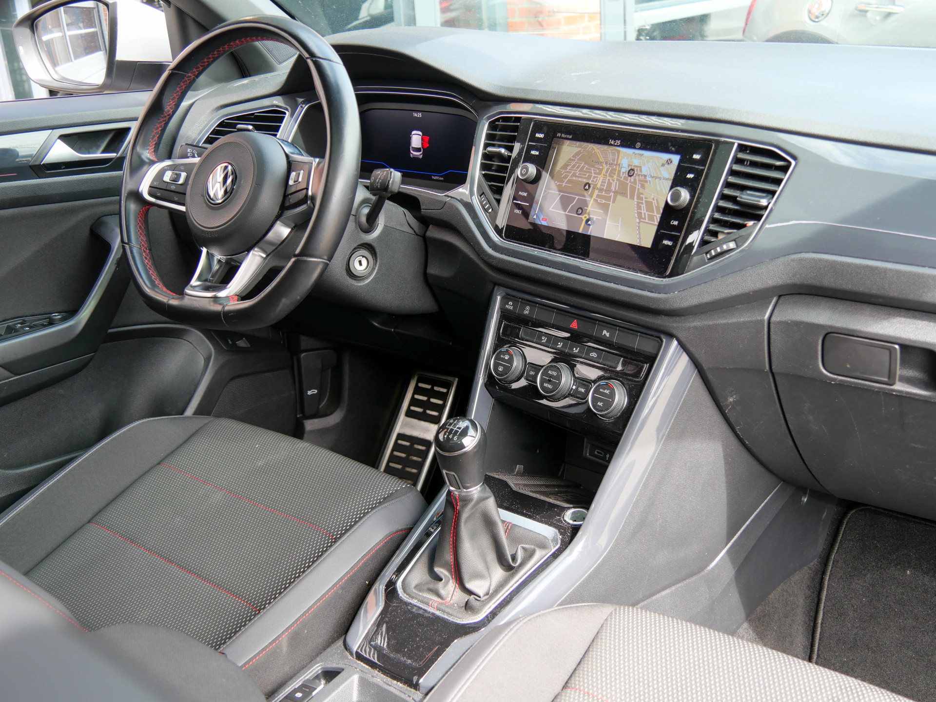 Foto van Volkswagen T-roc