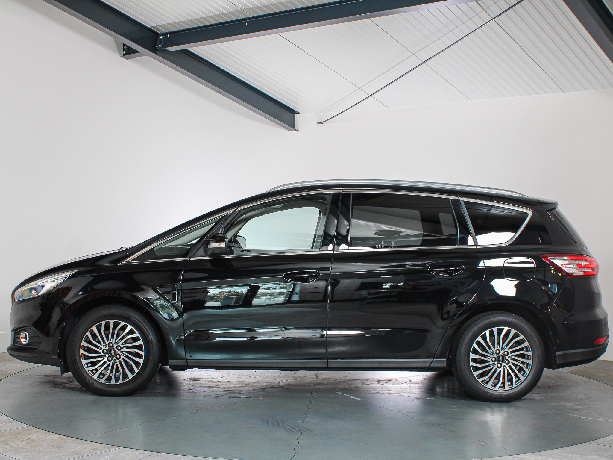 Foto van Ford S-max