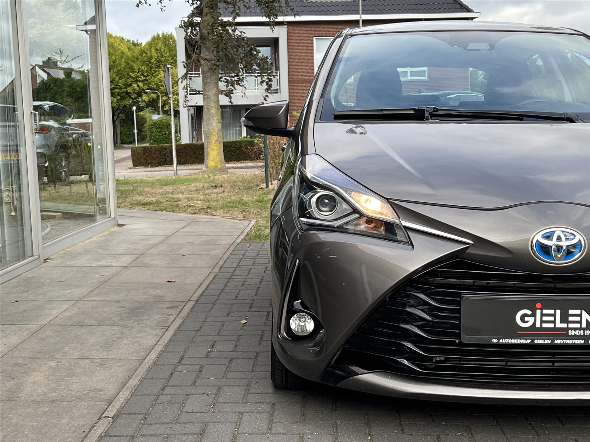 Foto van Toyota Toyota Yaris Hybrid