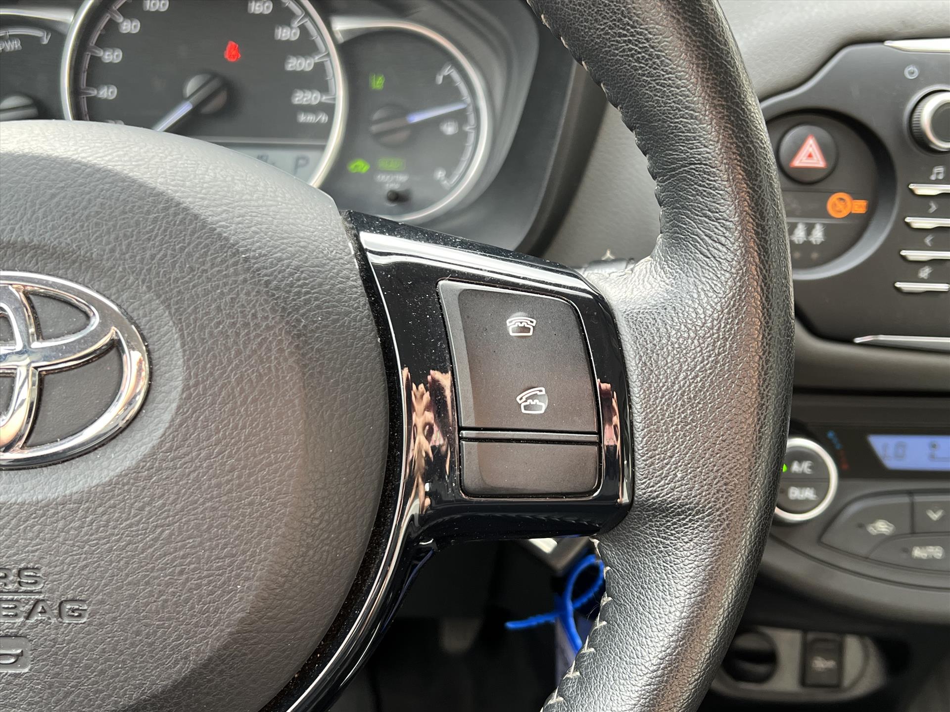 Foto van Toyota Toyota Yaris Hybrid