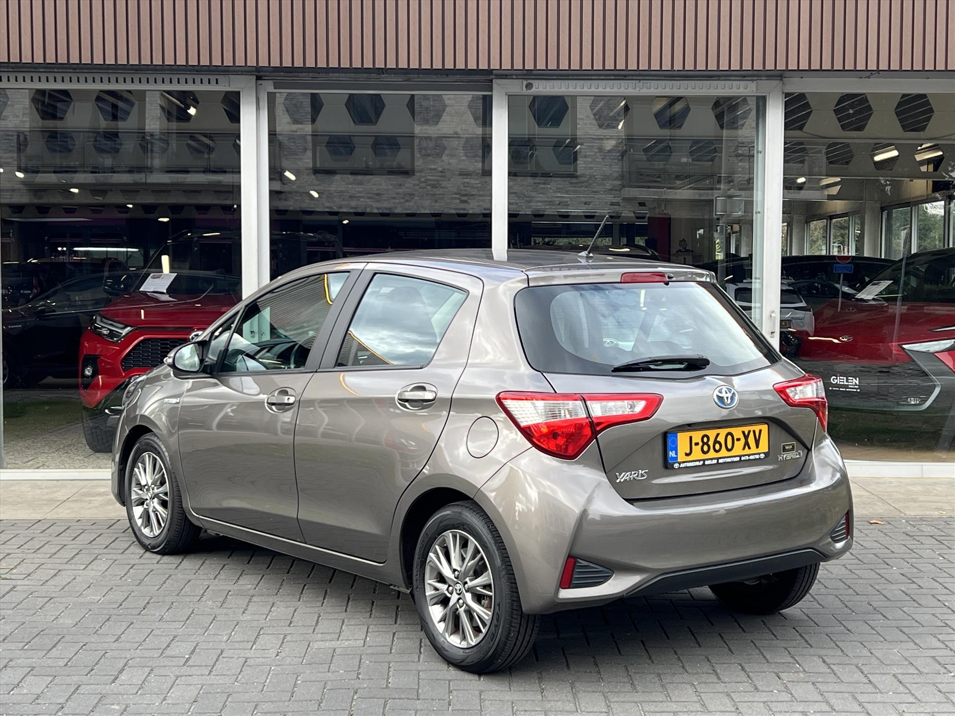 Foto van Toyota Toyota Yaris Hybrid