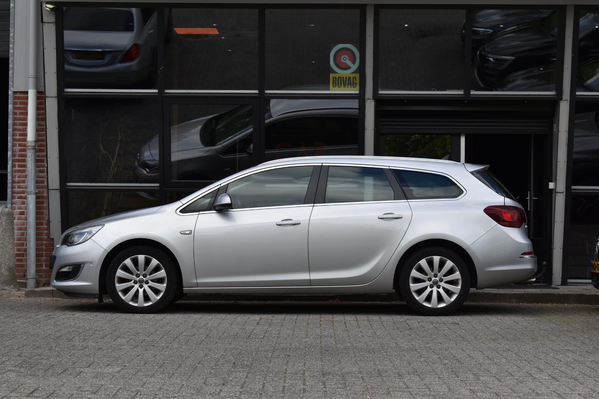Foto van Opel Astra Sports Tourer