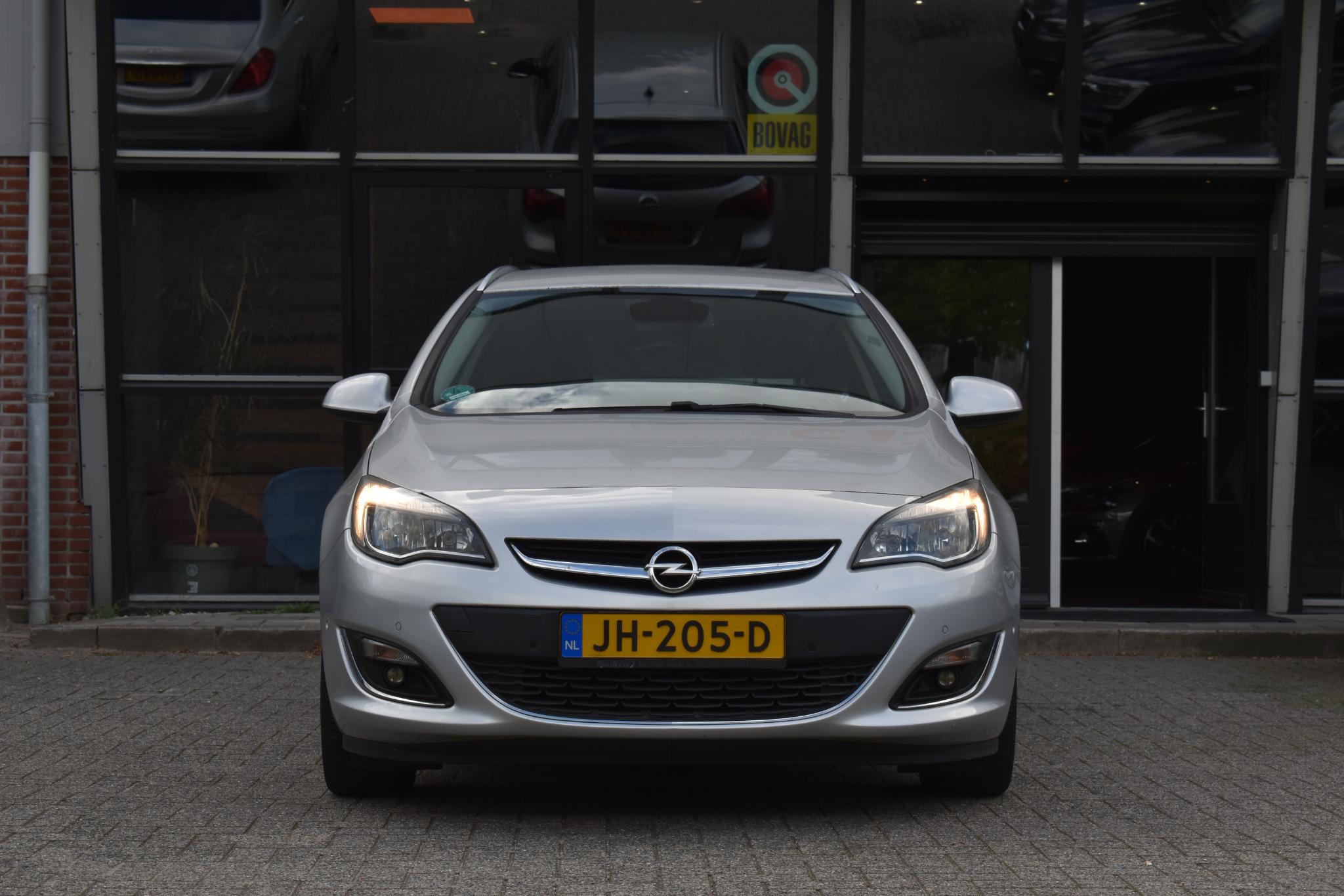 Foto van Opel Astra Sports Tourer