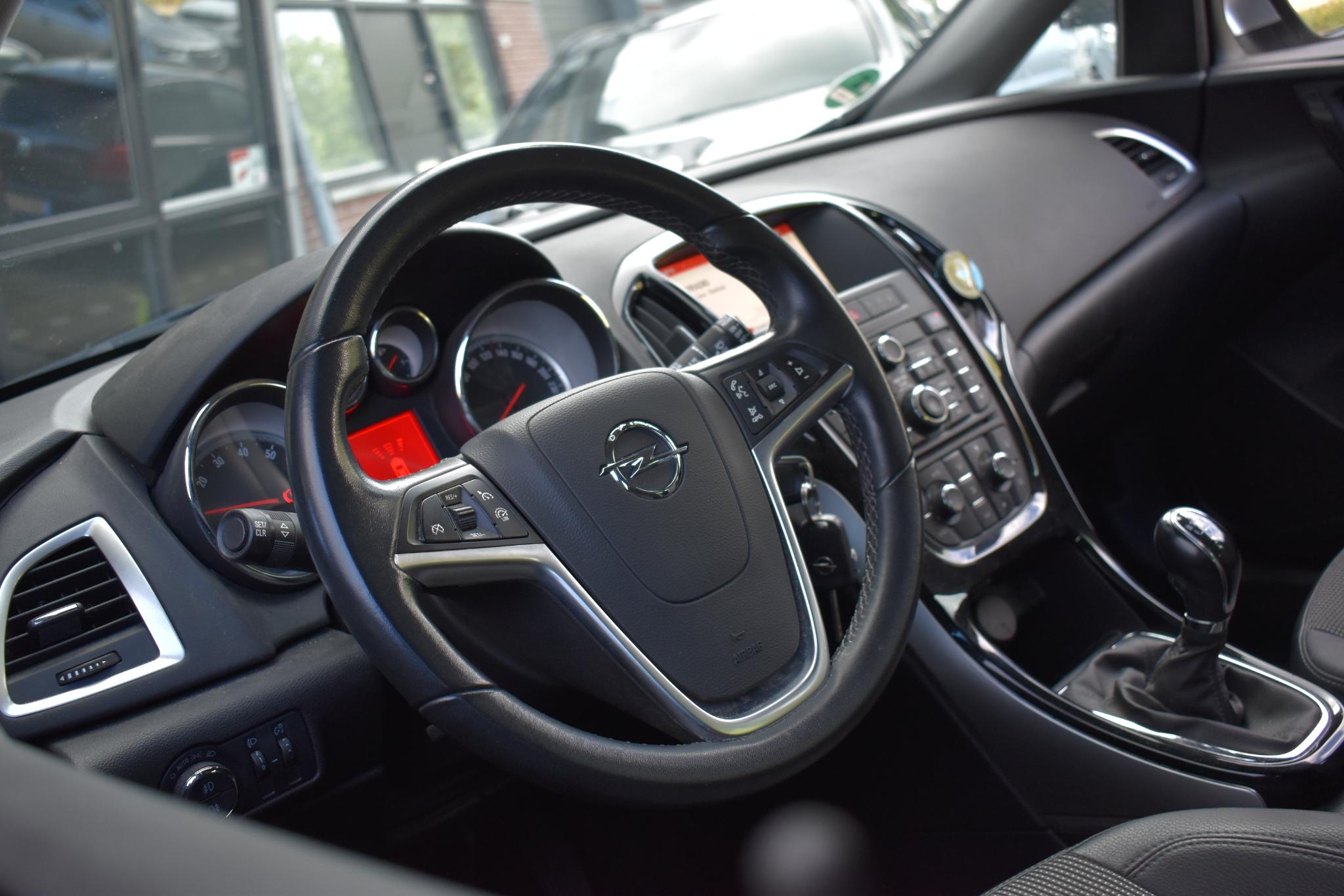Foto van Opel Astra Sports Tourer